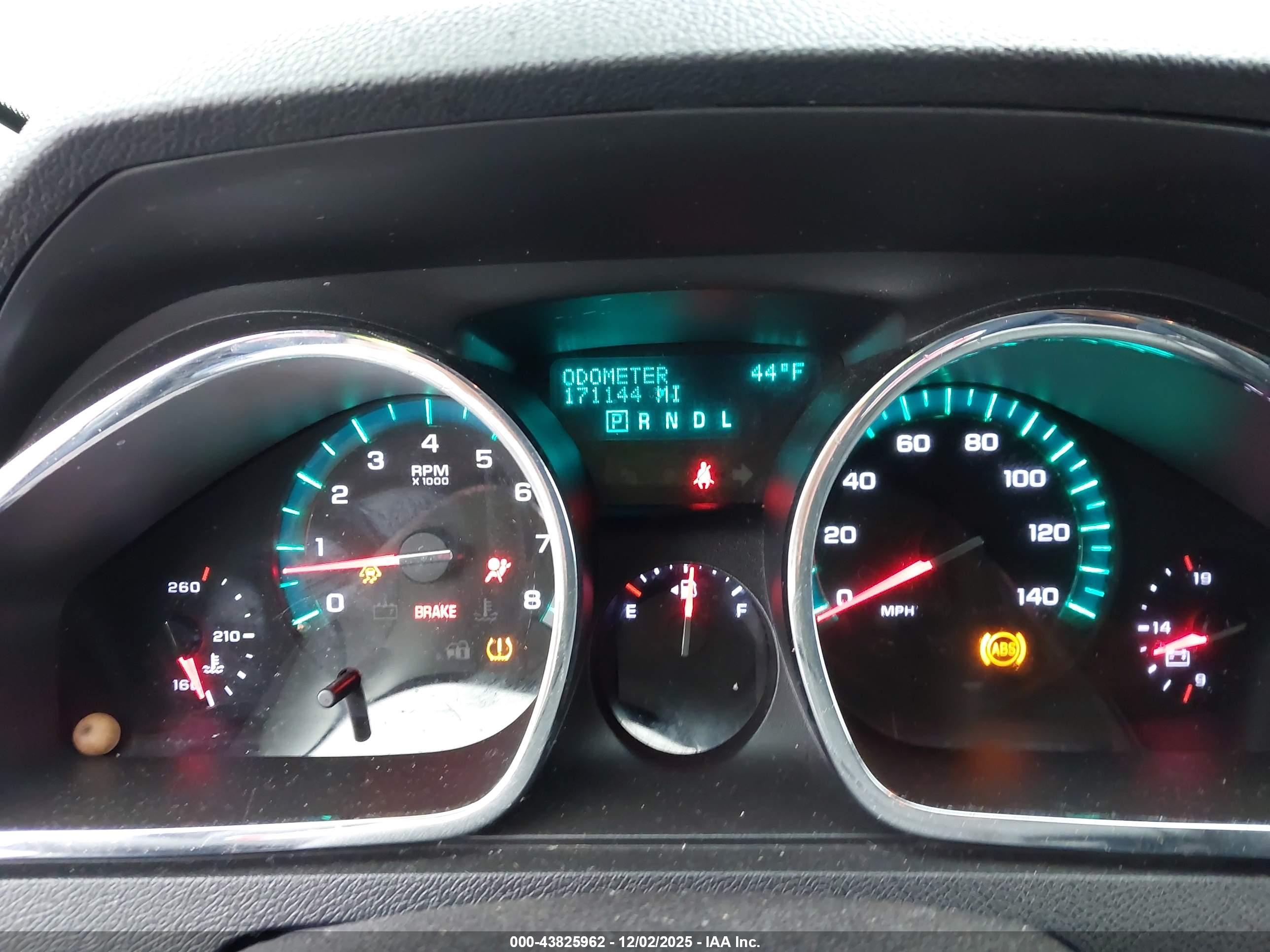 CHEVROLET TRAVERSE image 7