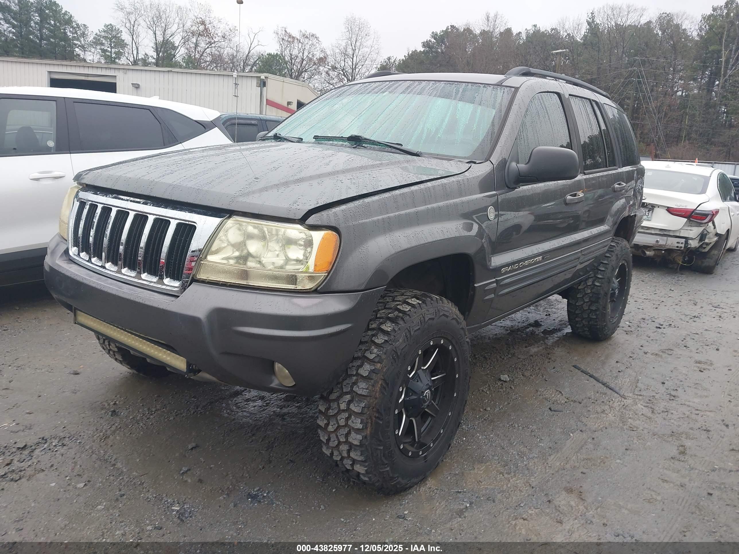 JEEP GRAND image 2