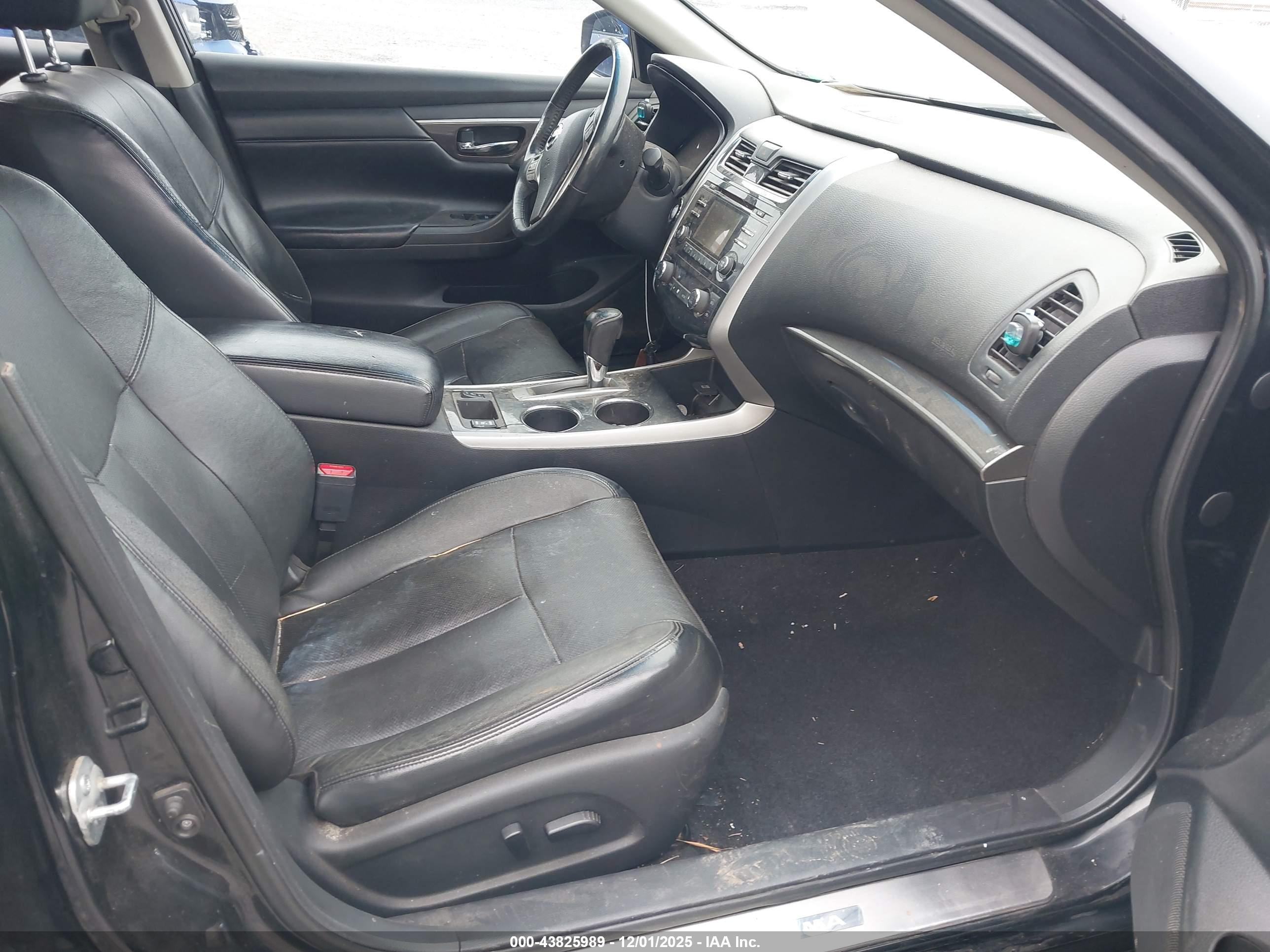 NISSAN ALTIMA image 5