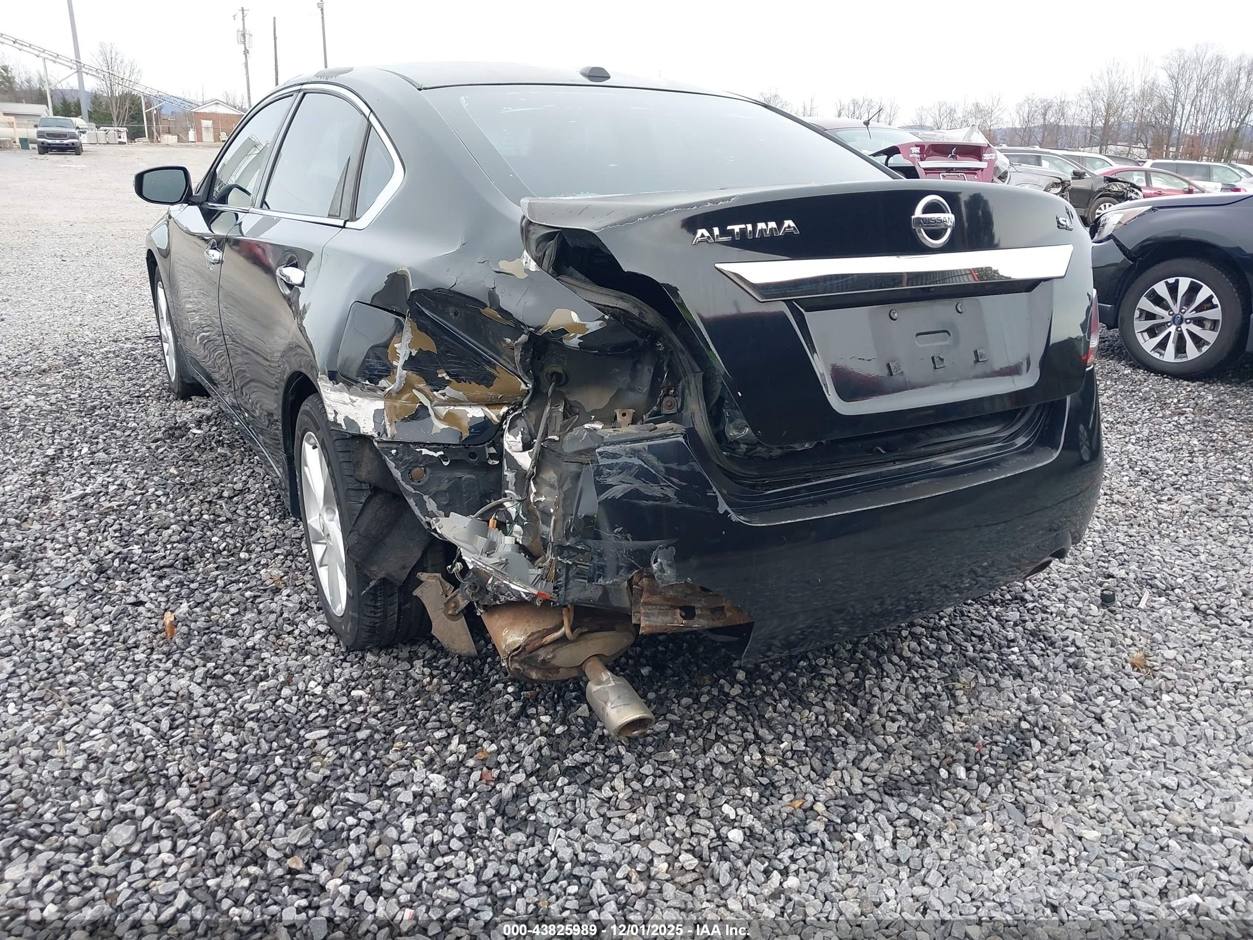 NISSAN ALTIMA image 6