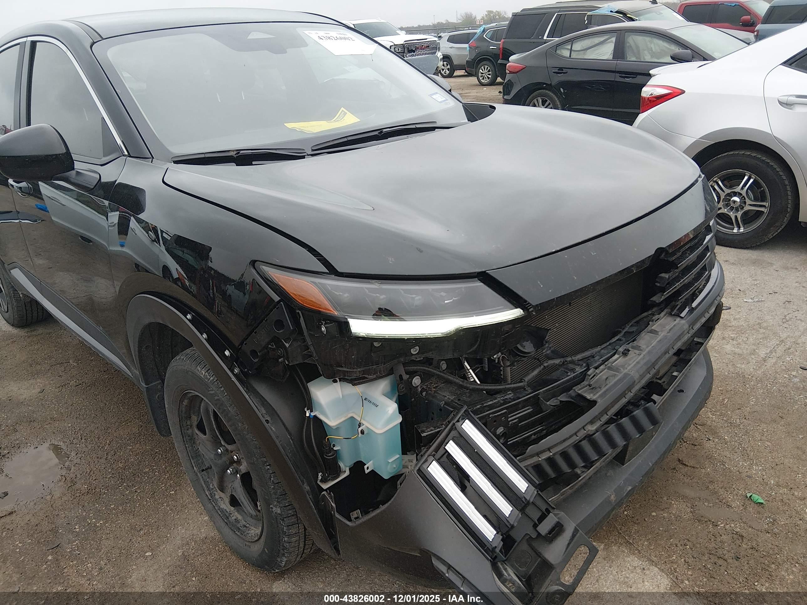 NISSAN KICKS image 6