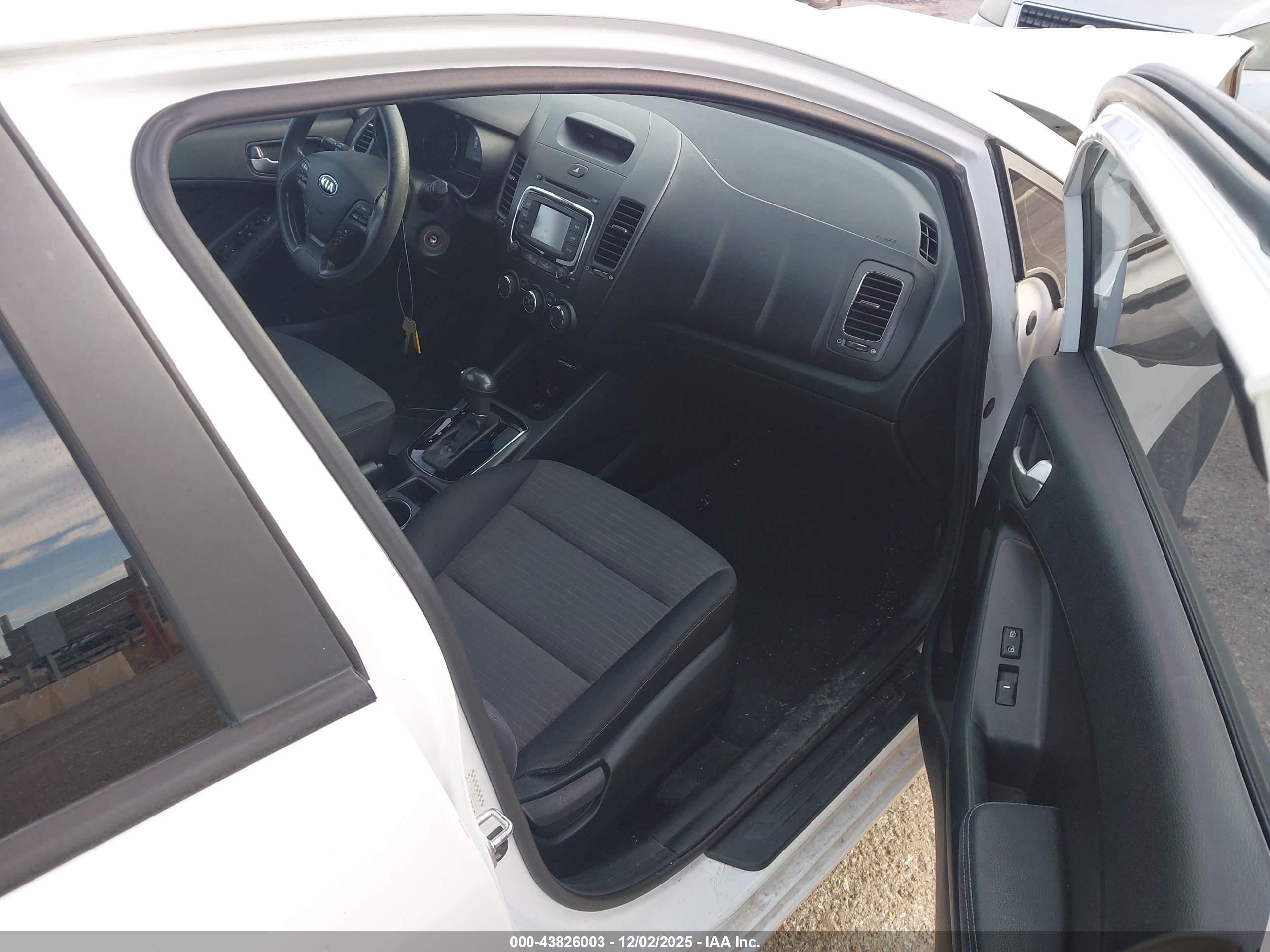 KIA FORTE image 5