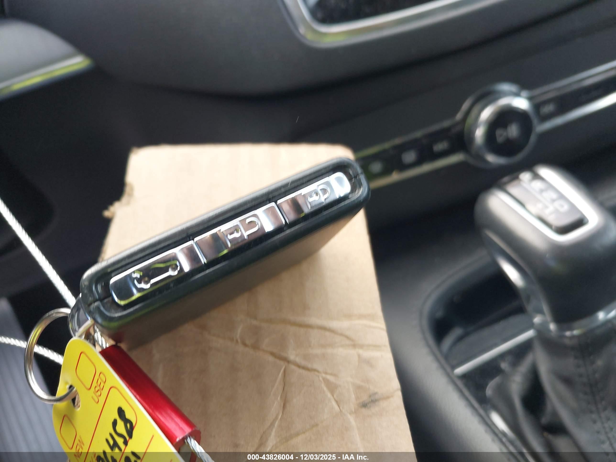VOLVO XC90 image 11
