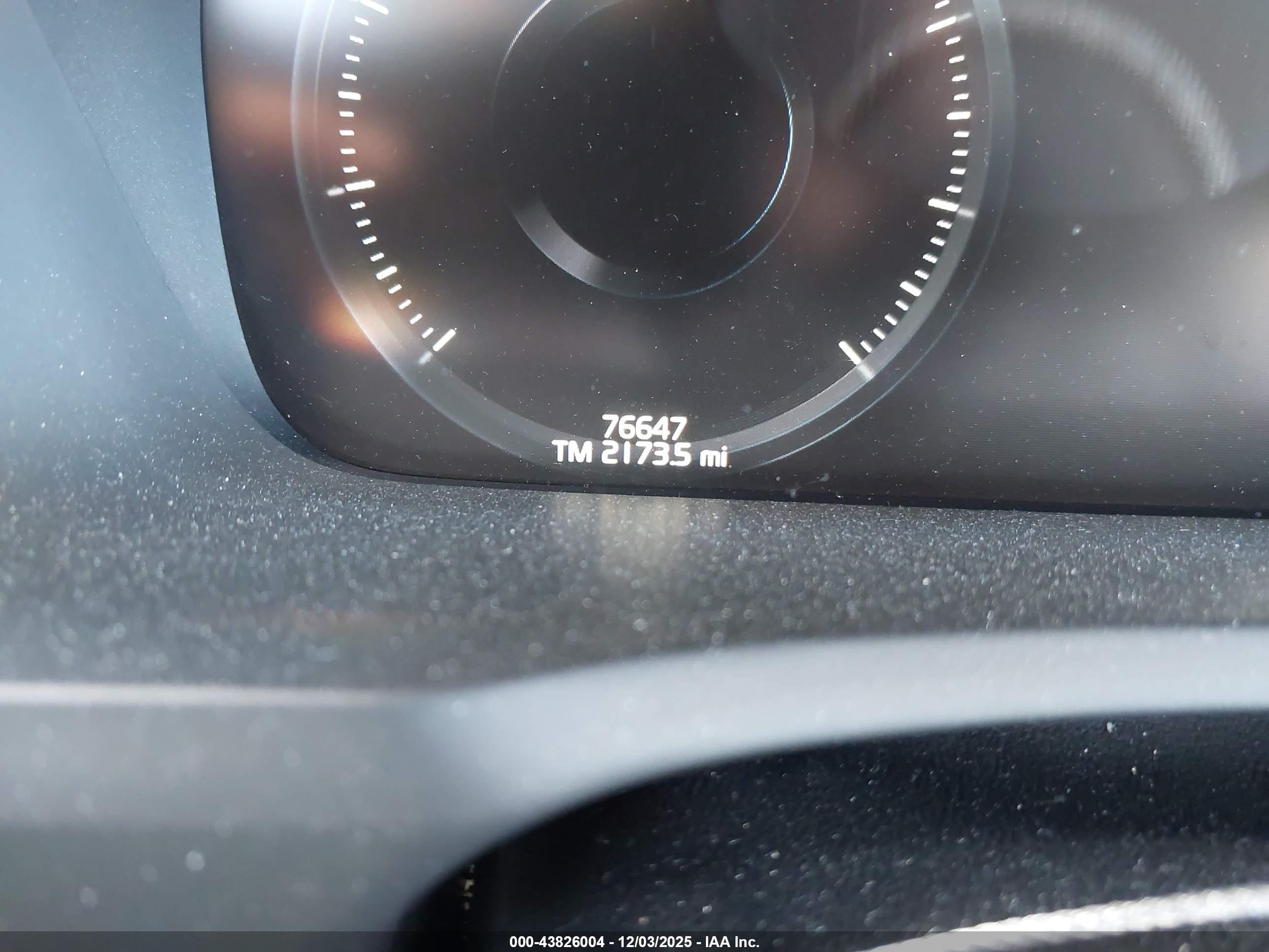 VOLVO XC90 image 7