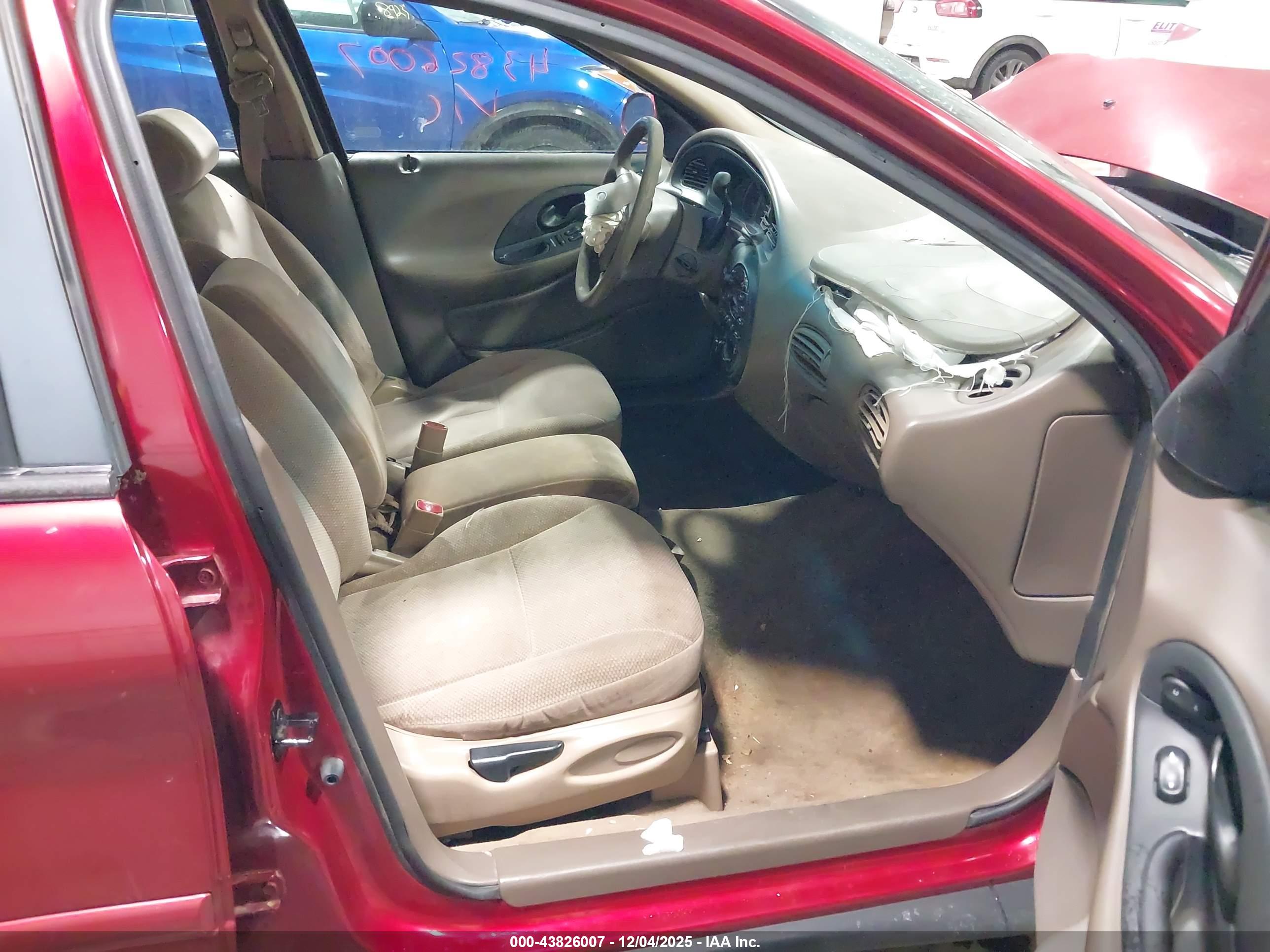 FORD TAURUS image 5