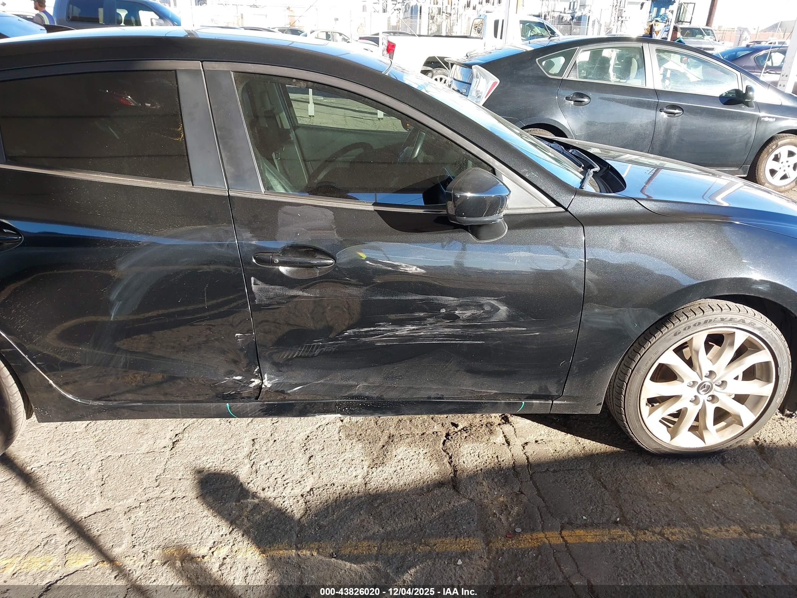 MAZDA MAZDA3 image 6