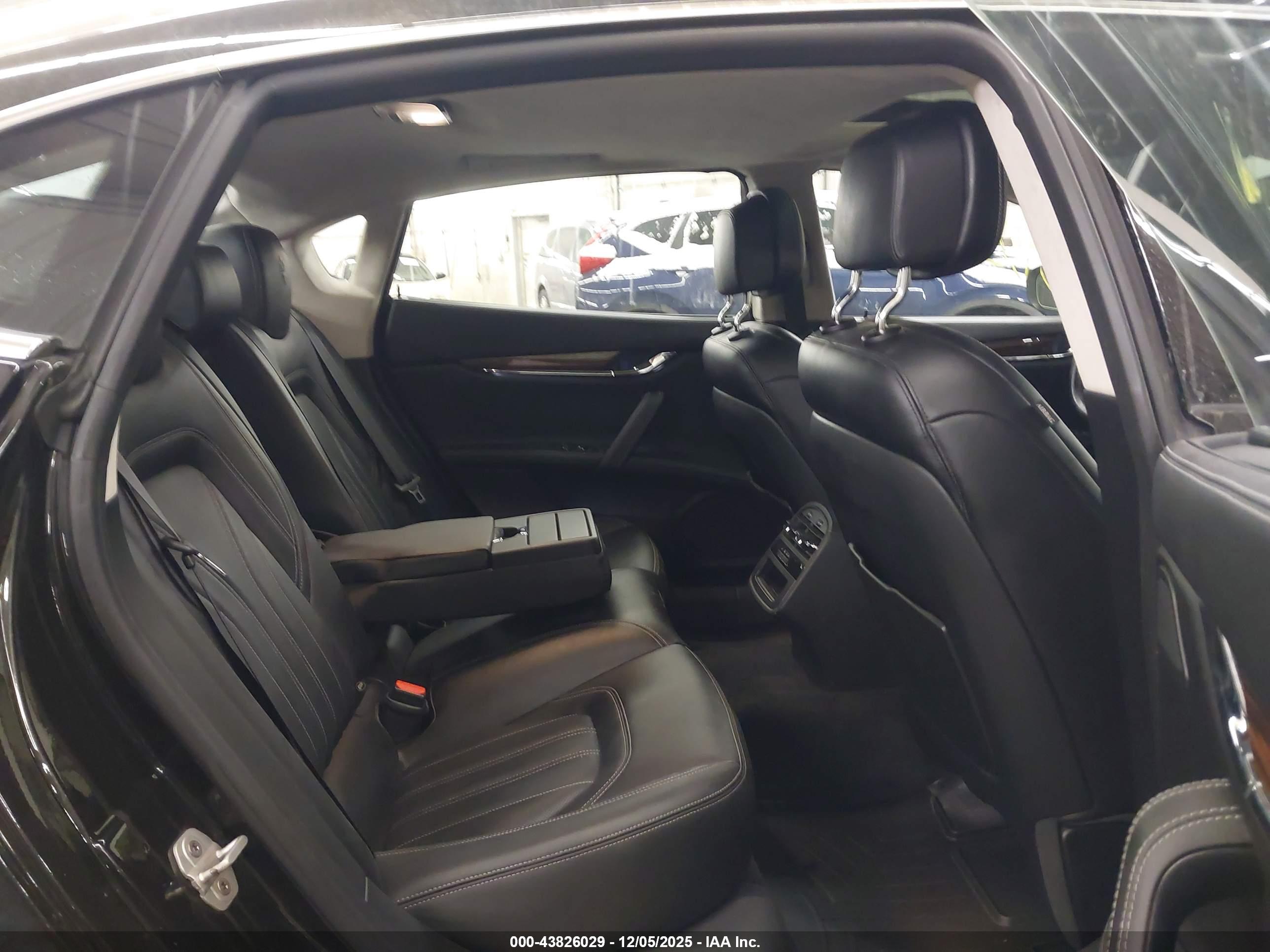 MASERATI QUATTROPORTE image 8