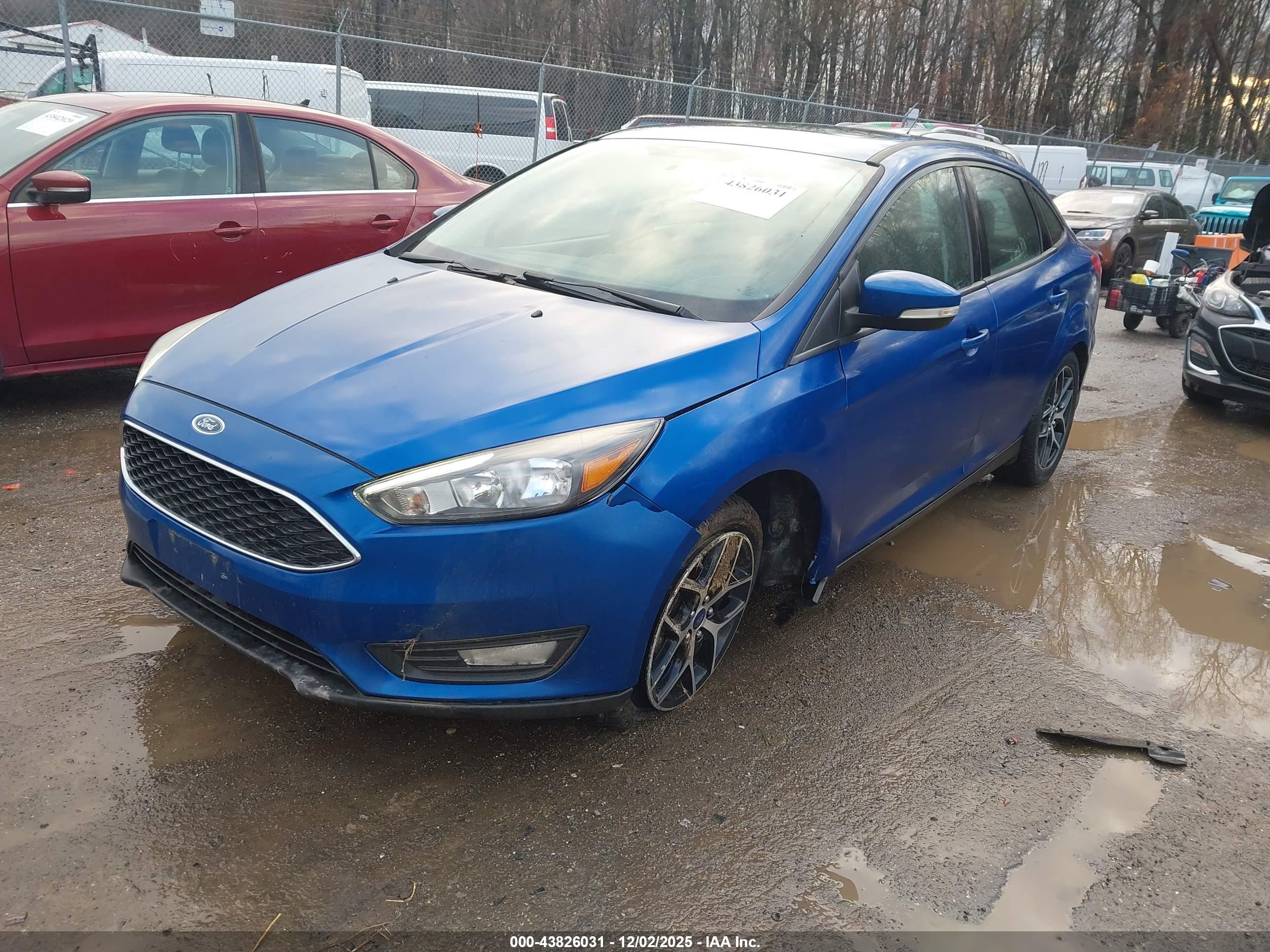 FORD FOCUS image 2