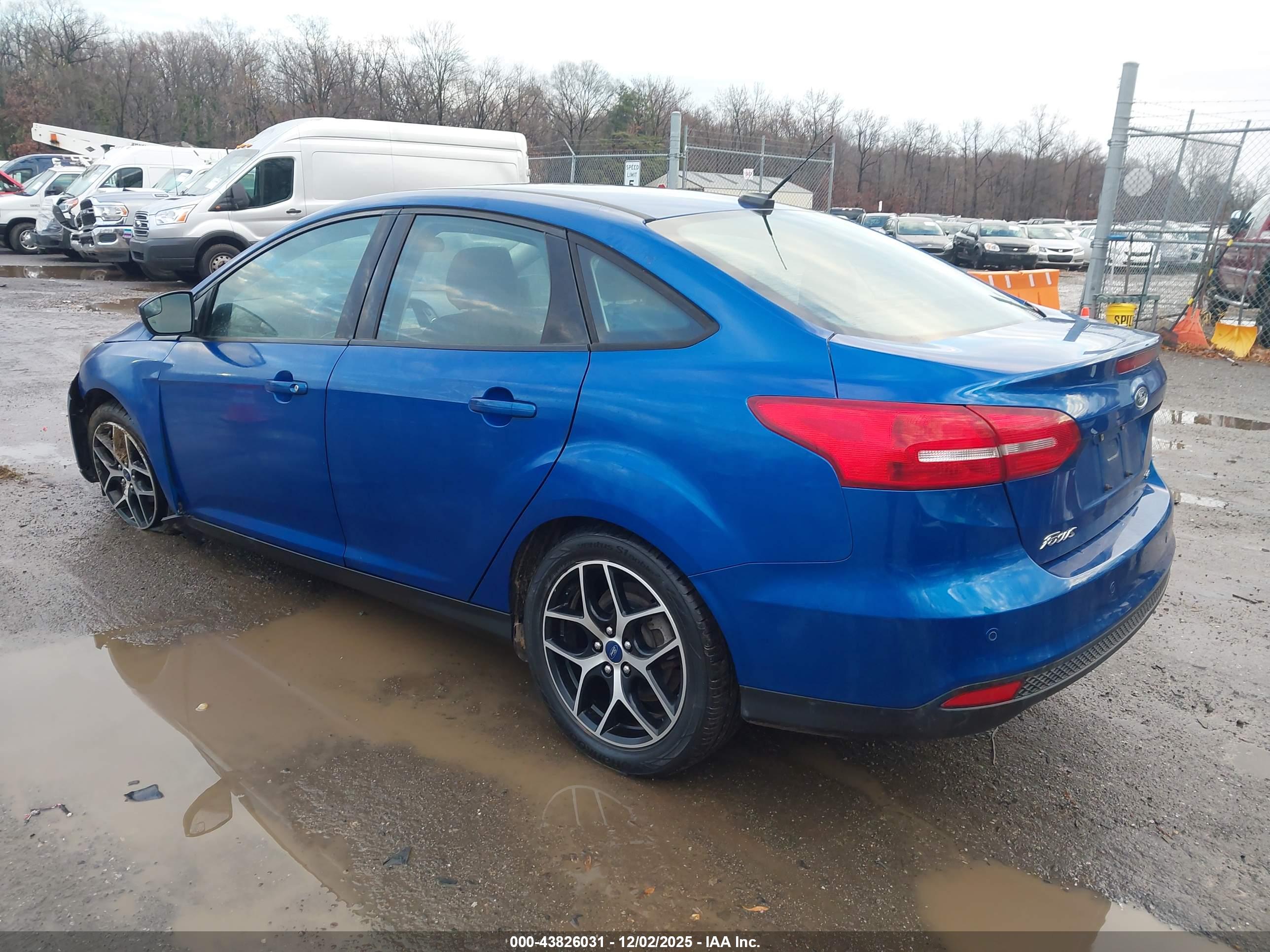 FORD FOCUS image 3