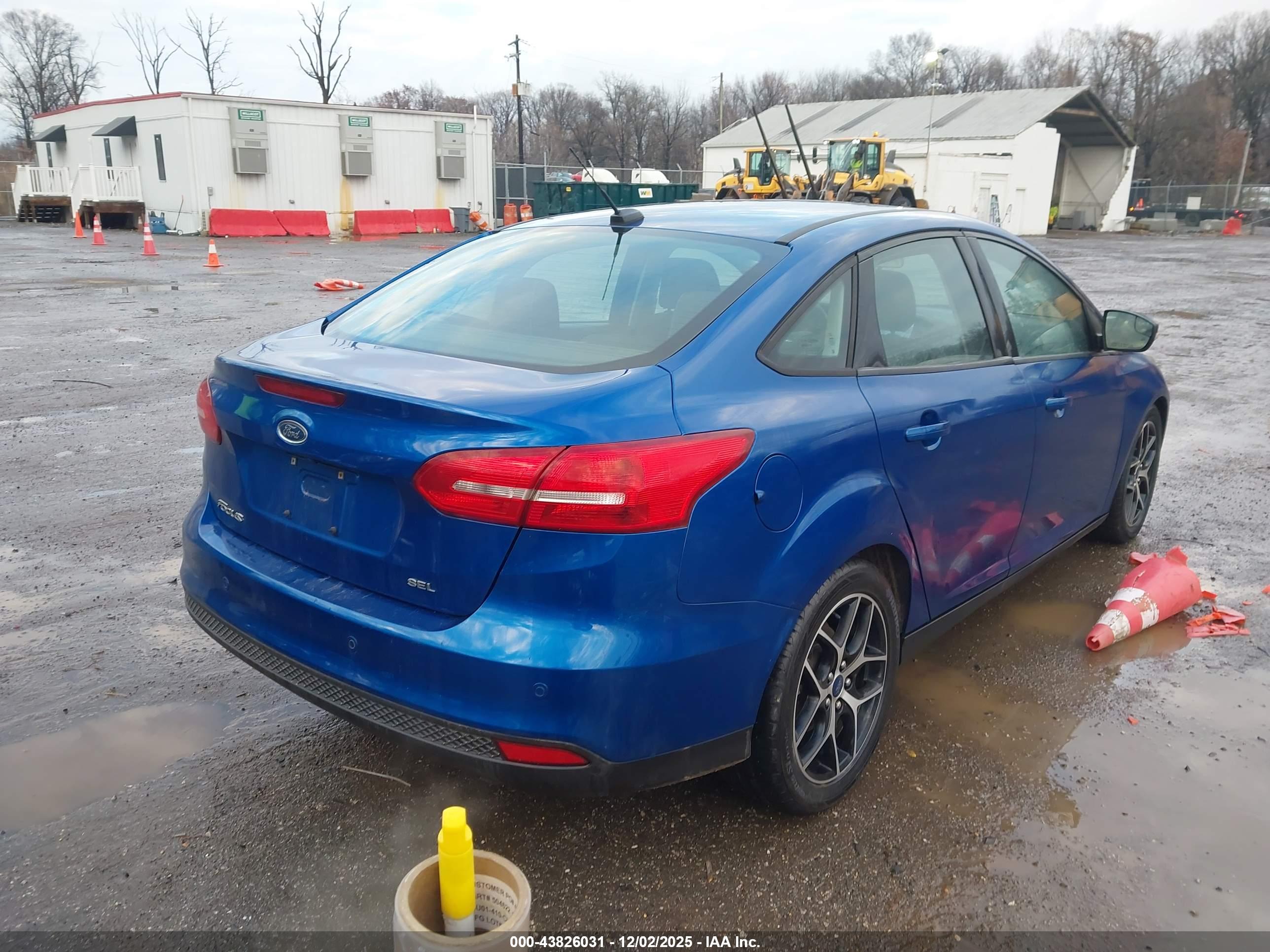 FORD FOCUS image 4