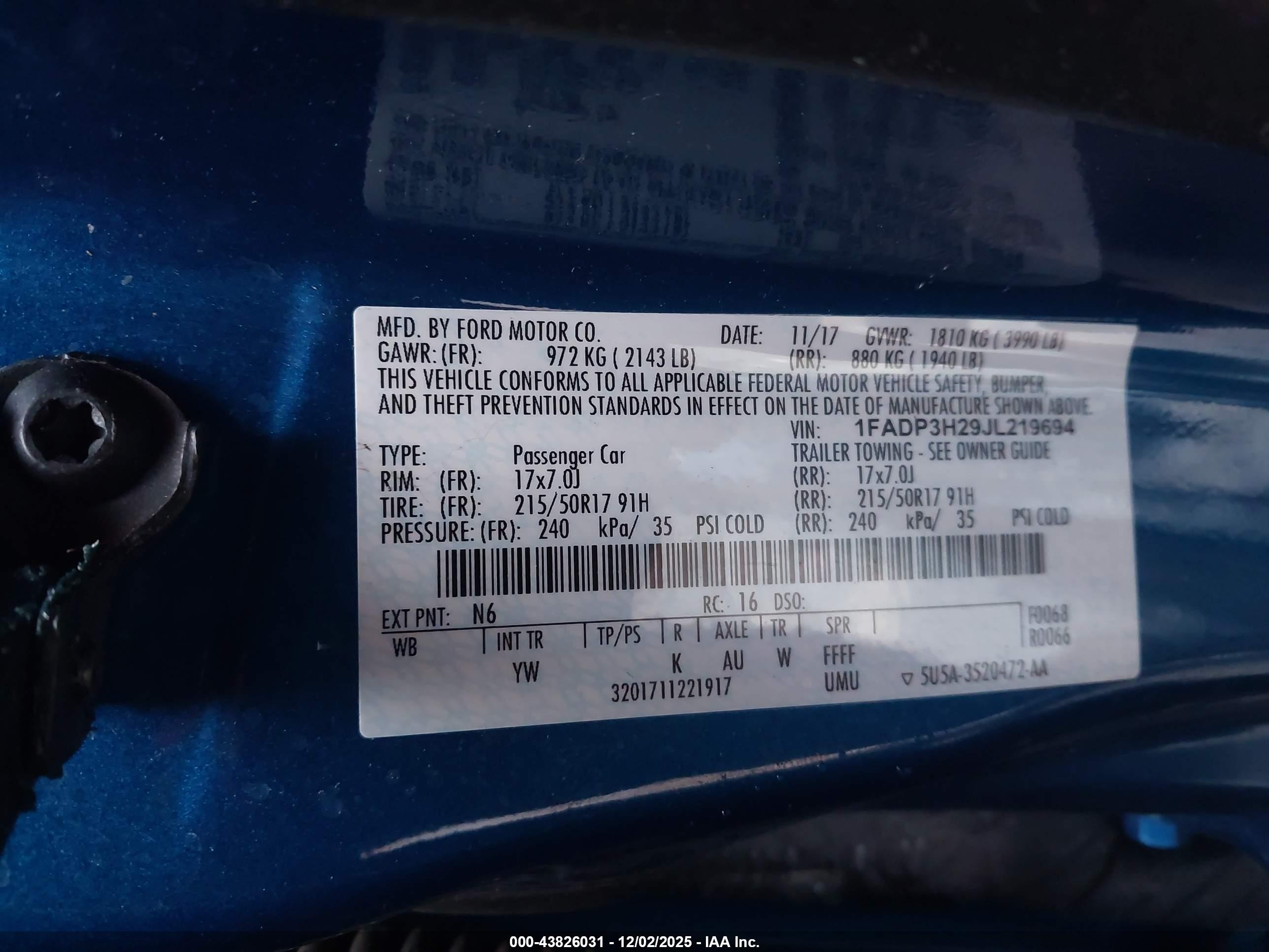 FORD FOCUS image 9