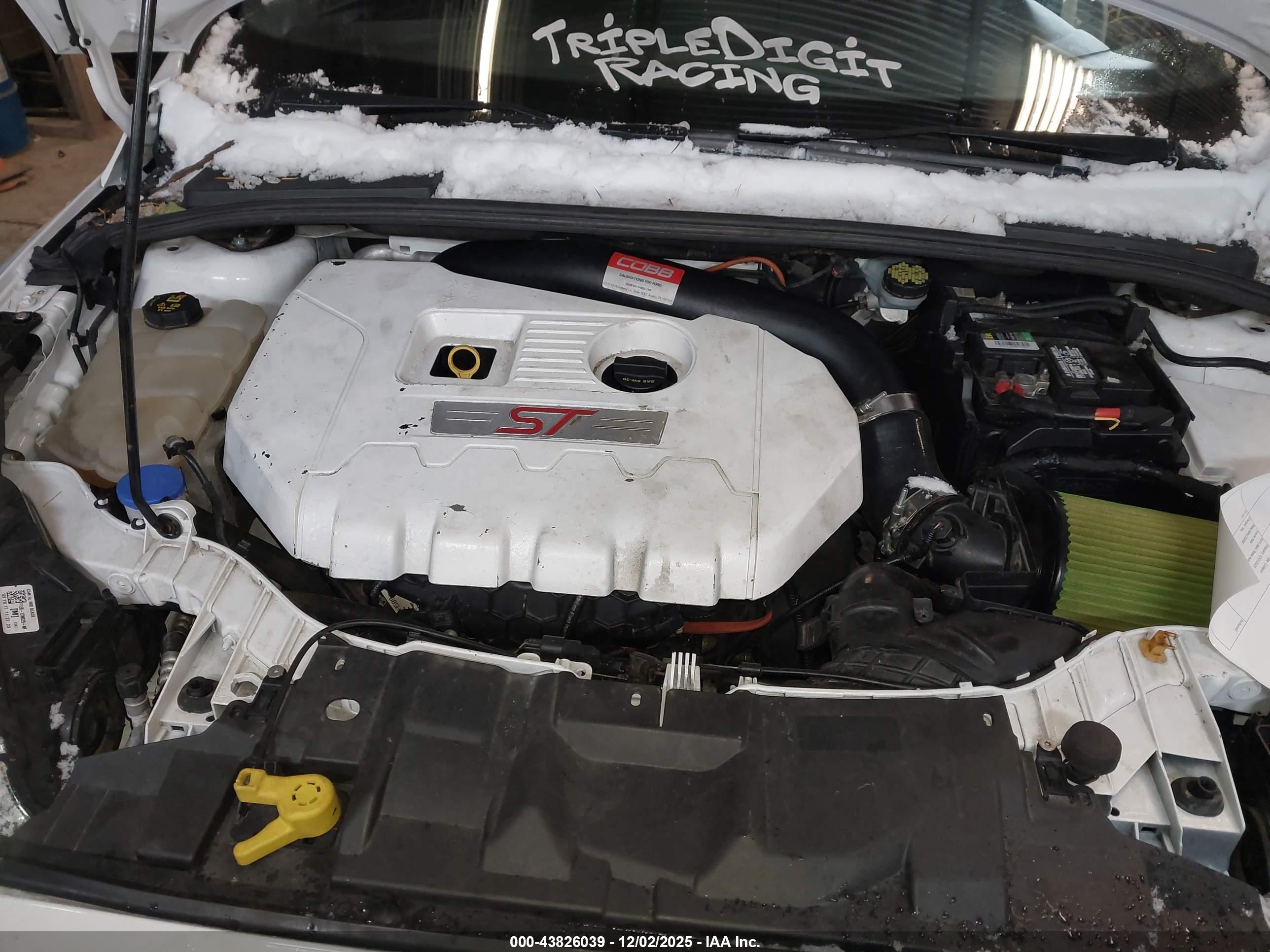 FORD FOCUS image 10