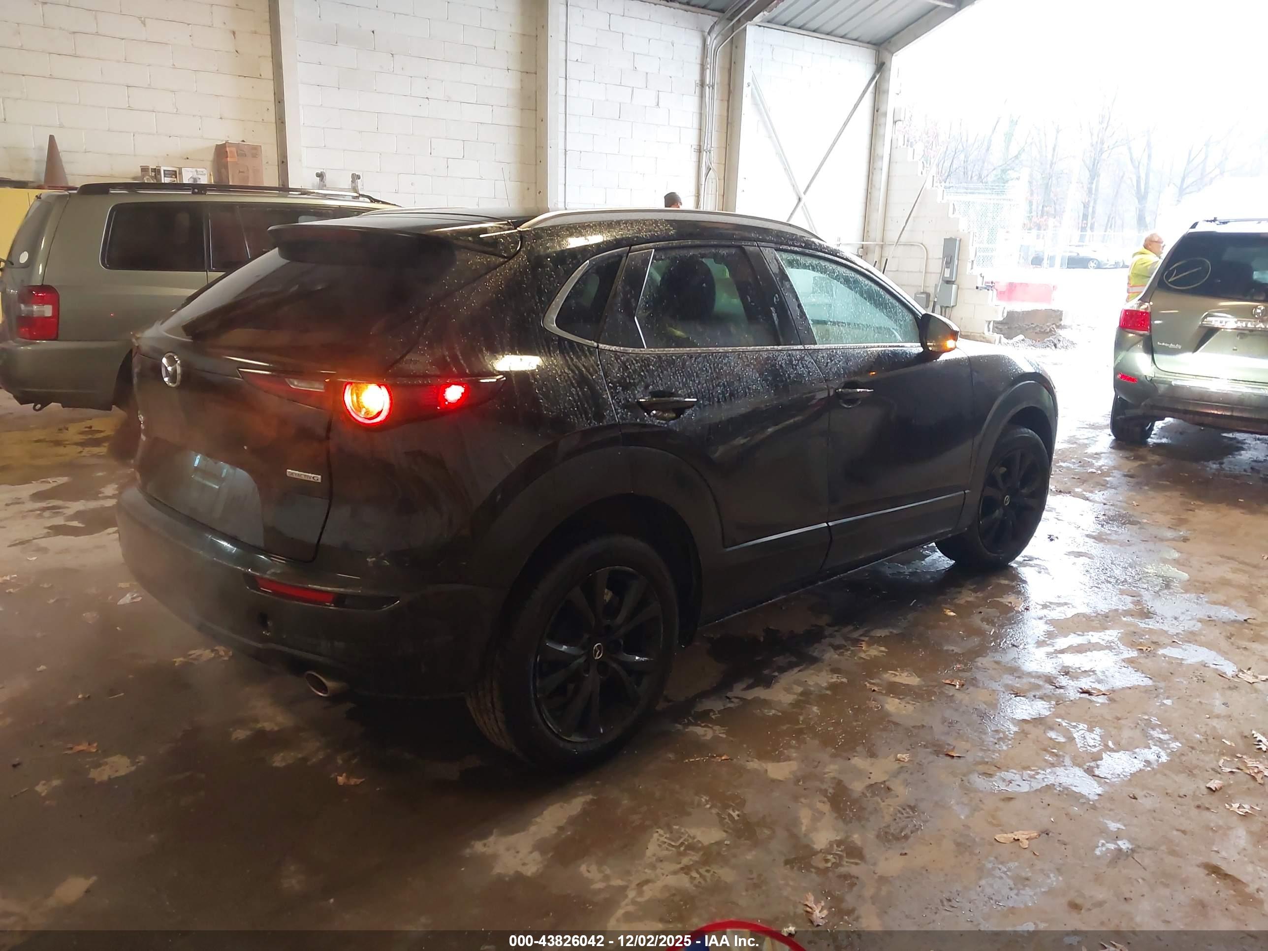 MAZDA CX-30 image 4