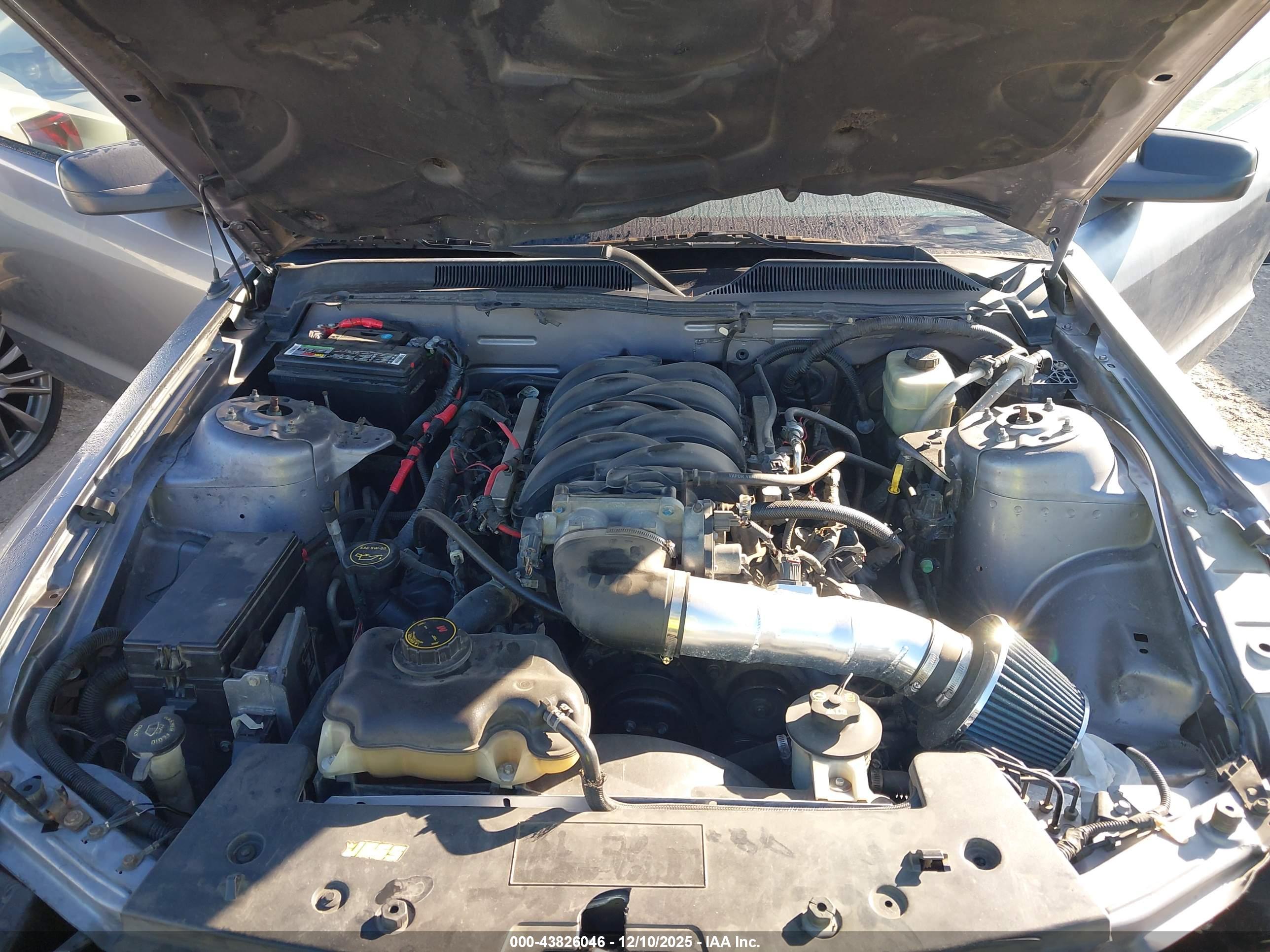 FORD MUSTANG image 10