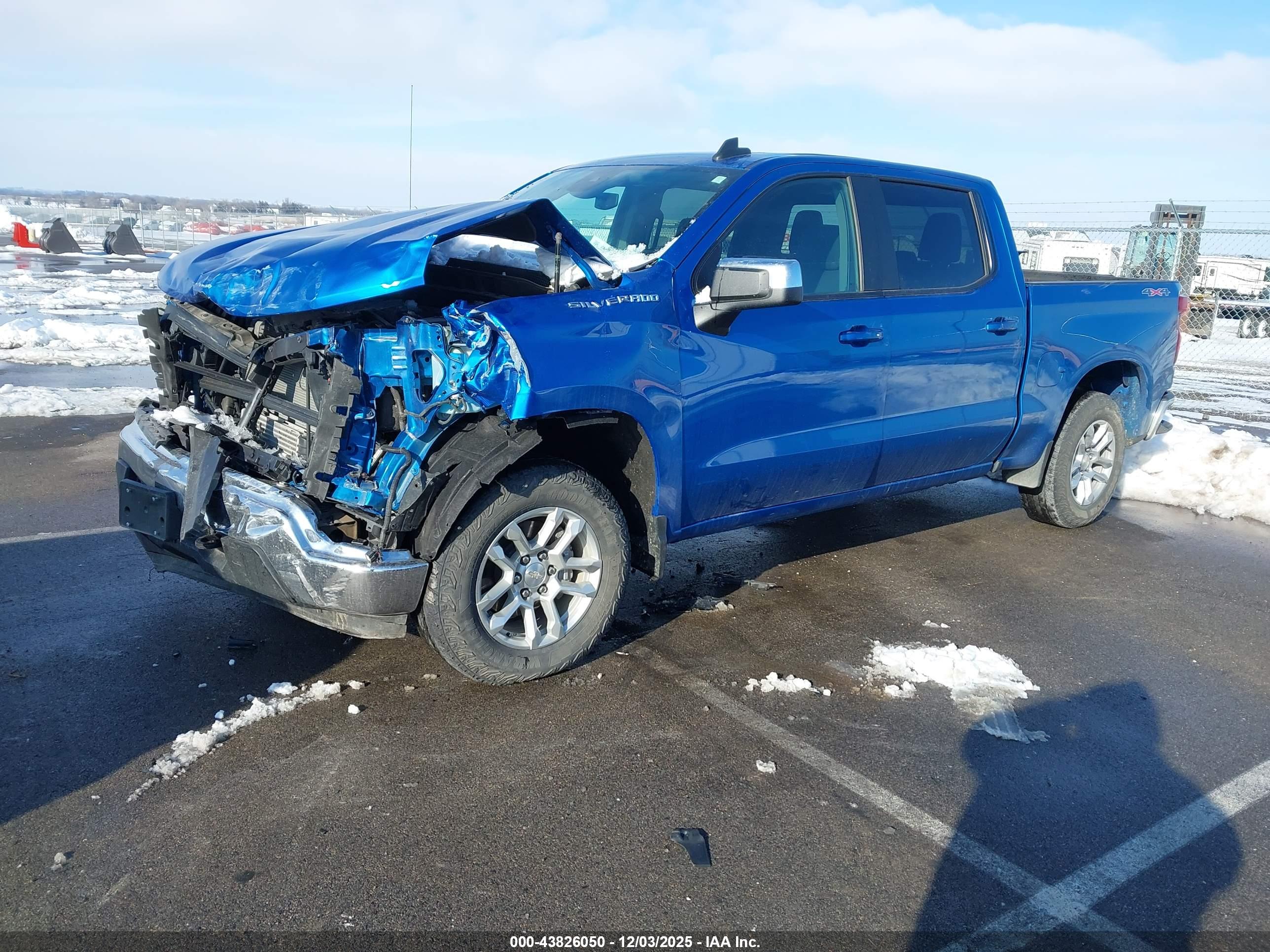 CHEVROLET SILVERADO image 2