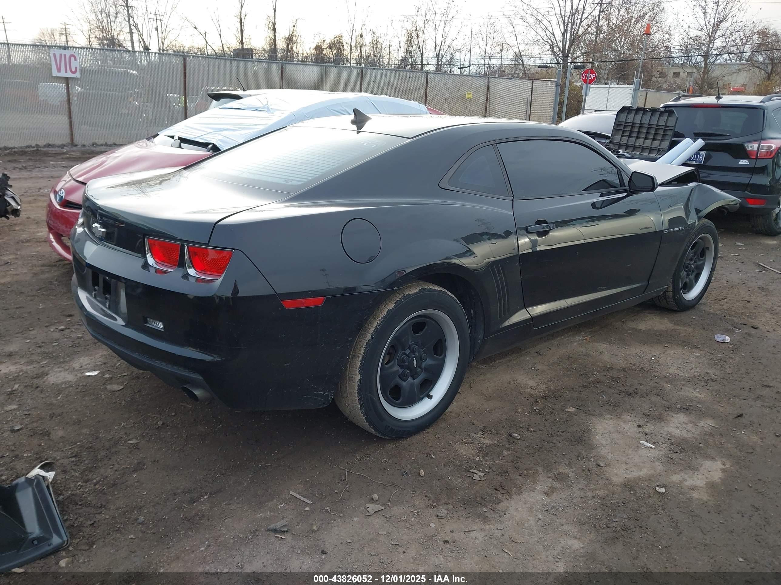 CHEVROLET CAMARO image 4