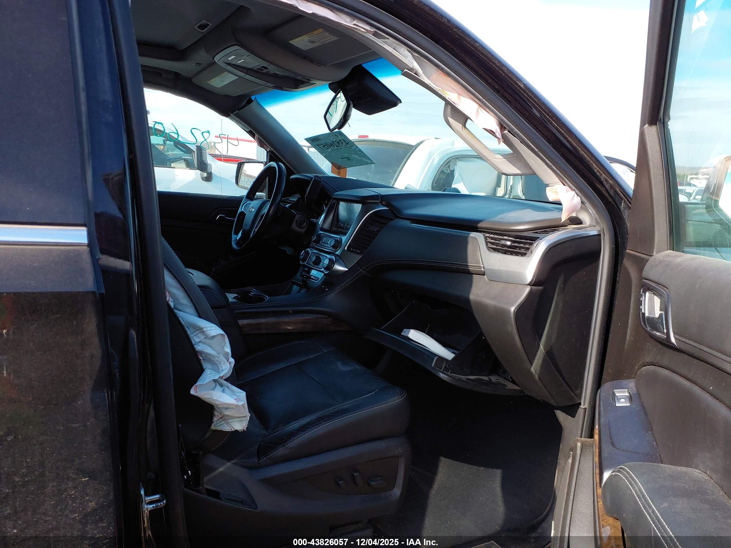 CHEVROLET TAHOE image 5
