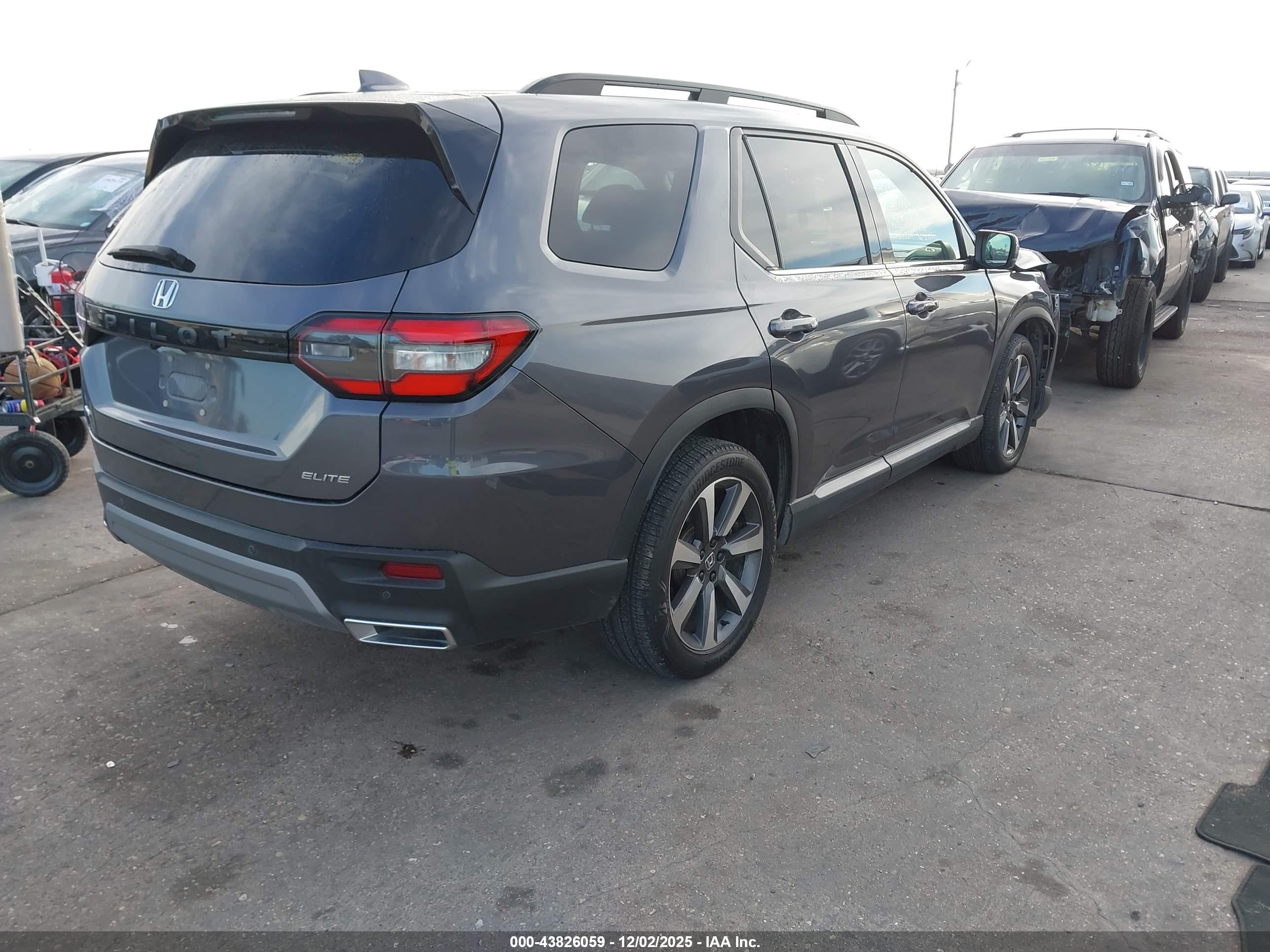 HONDA PILOT image 4