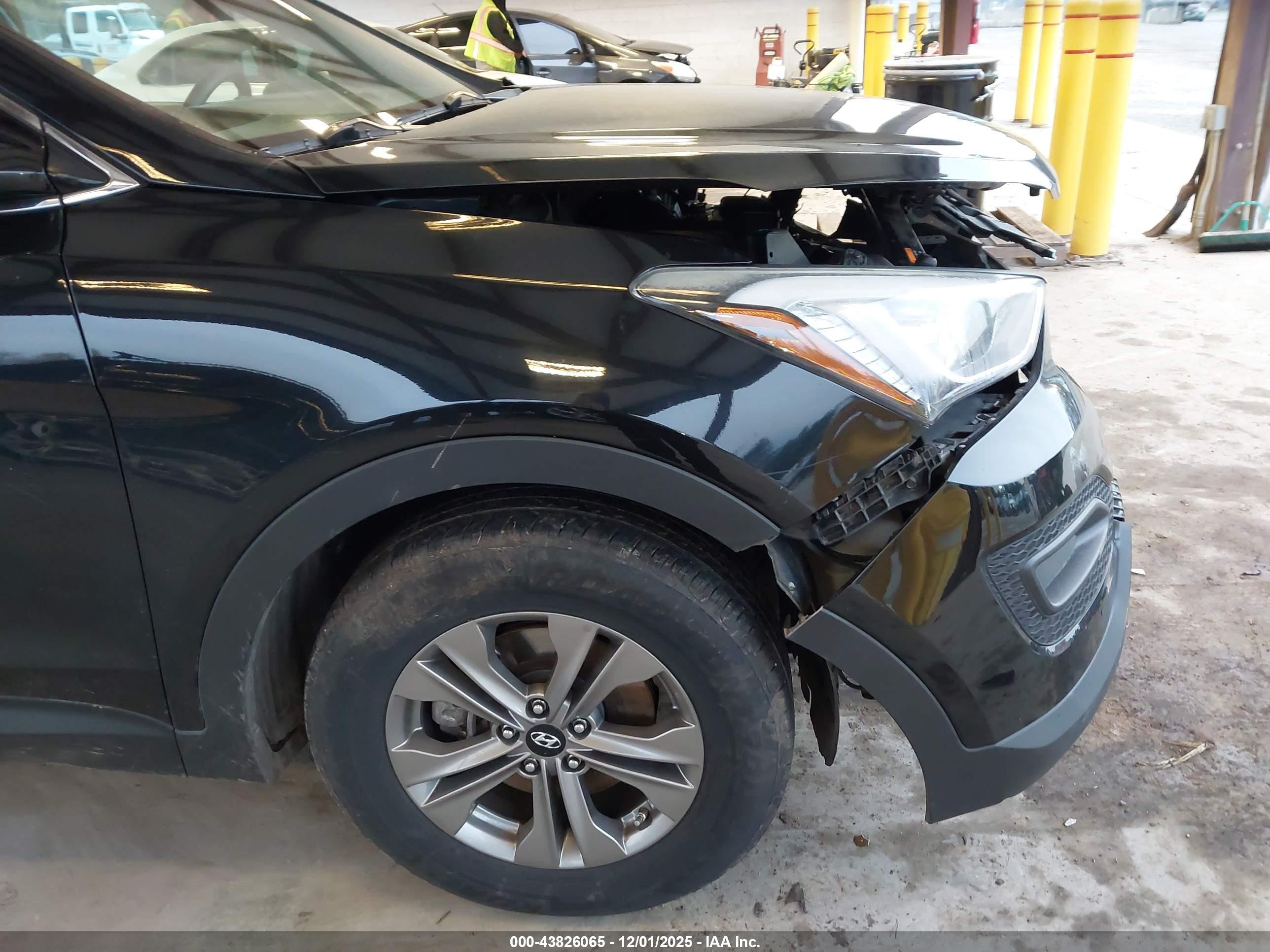 HYUNDAI SANTA image 6