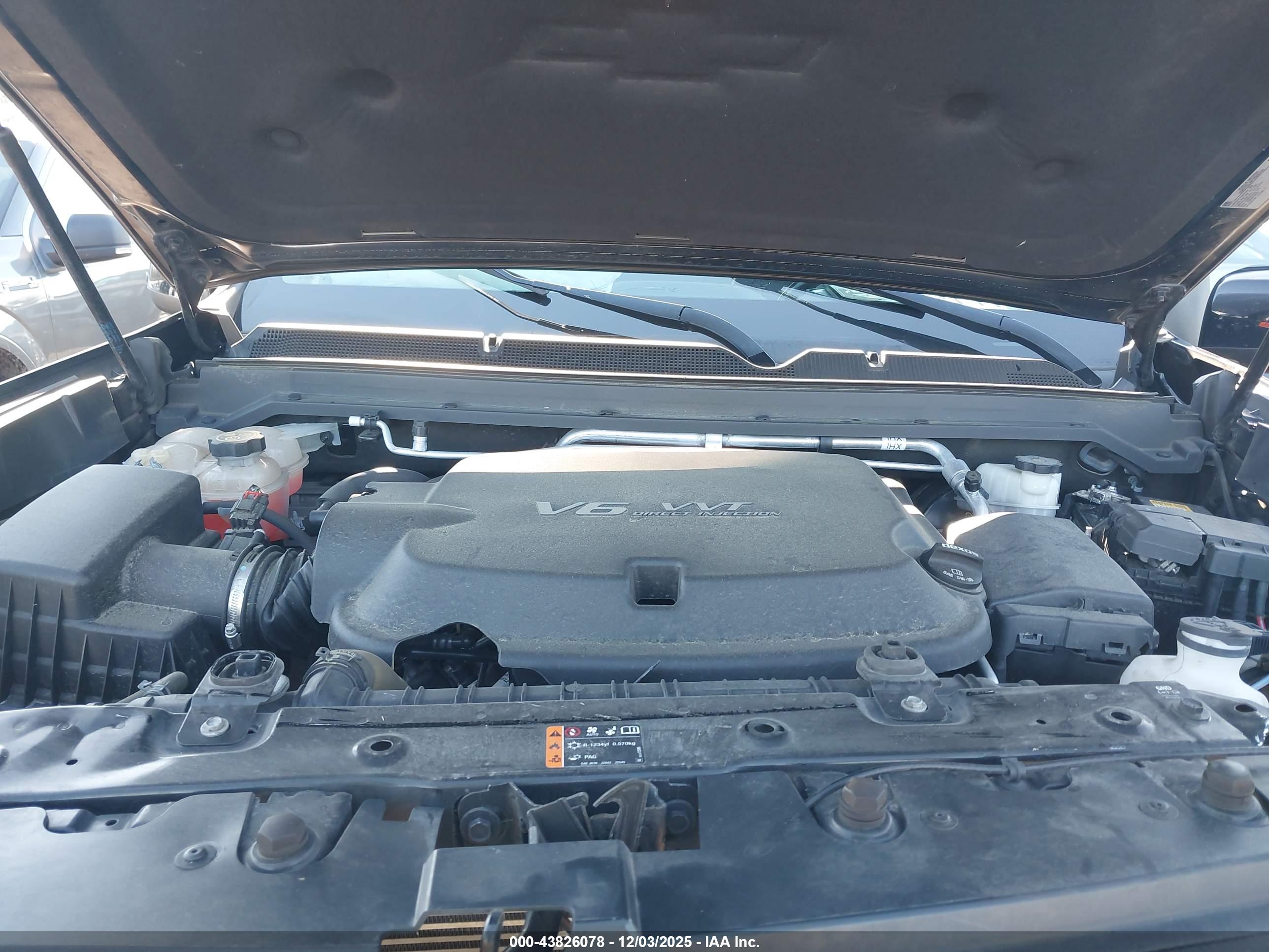 CHEVROLET COLORADO image 10