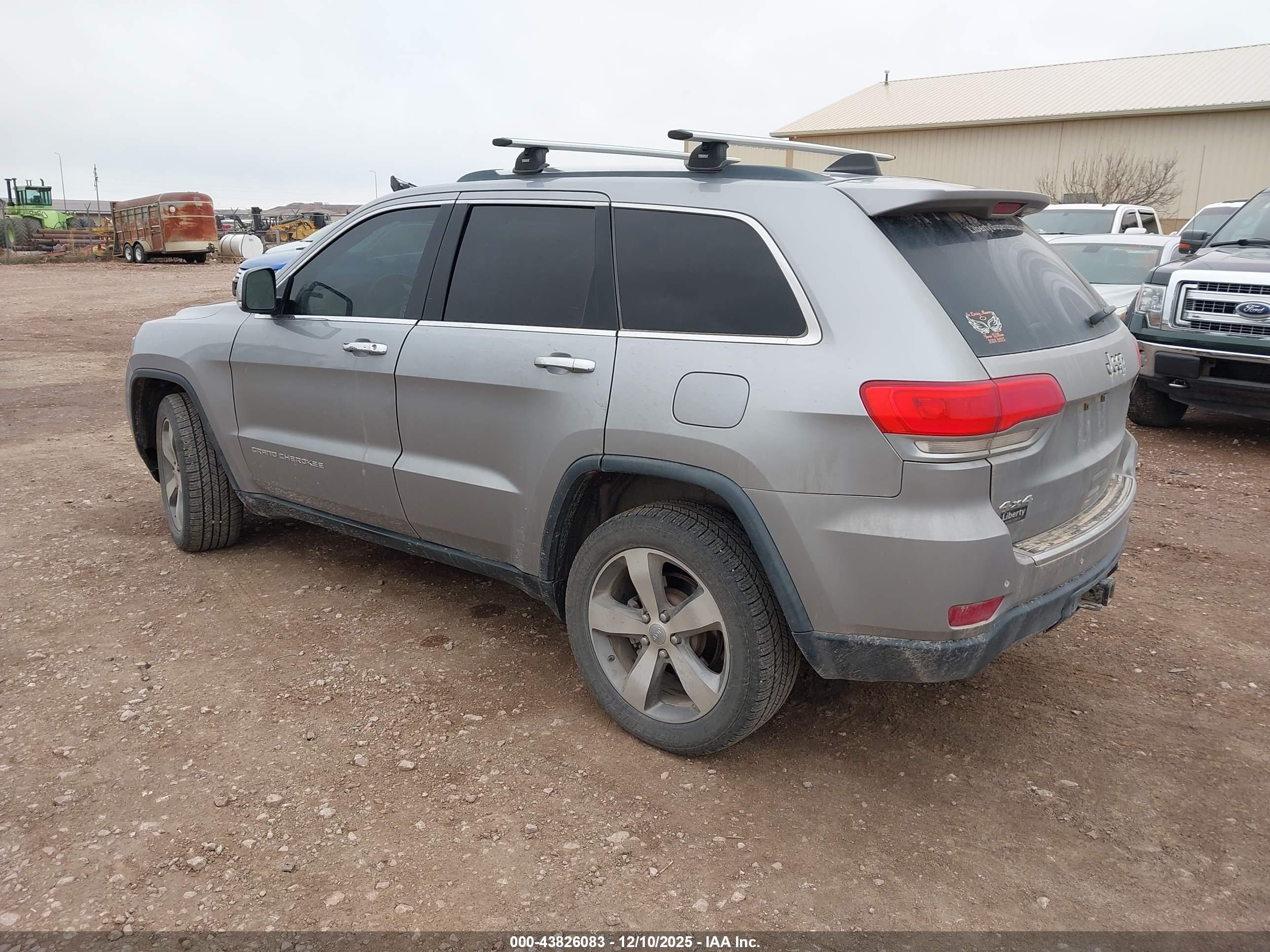 JEEP GRAND image 3