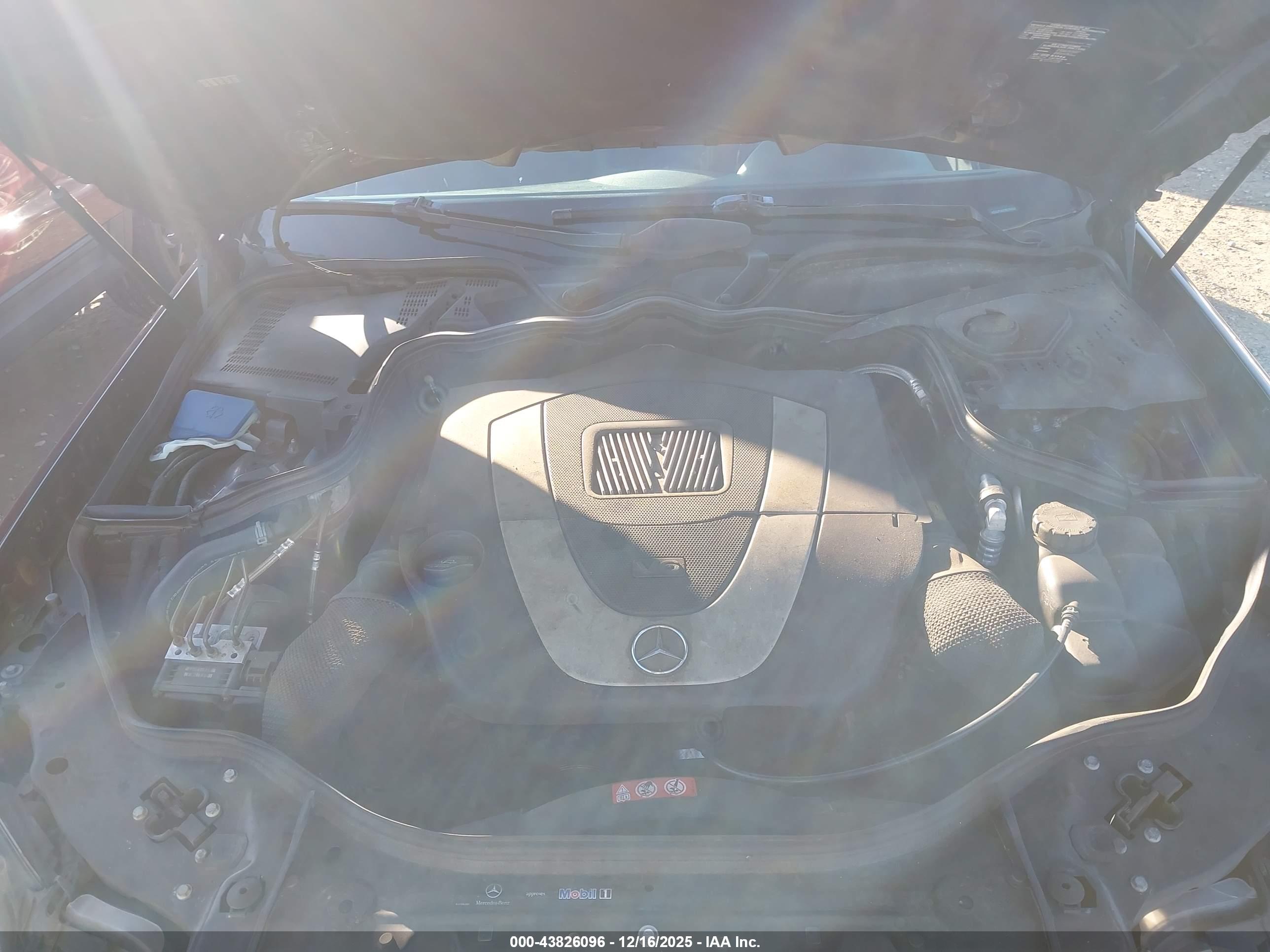 MERCEDES-BENZ E image 10