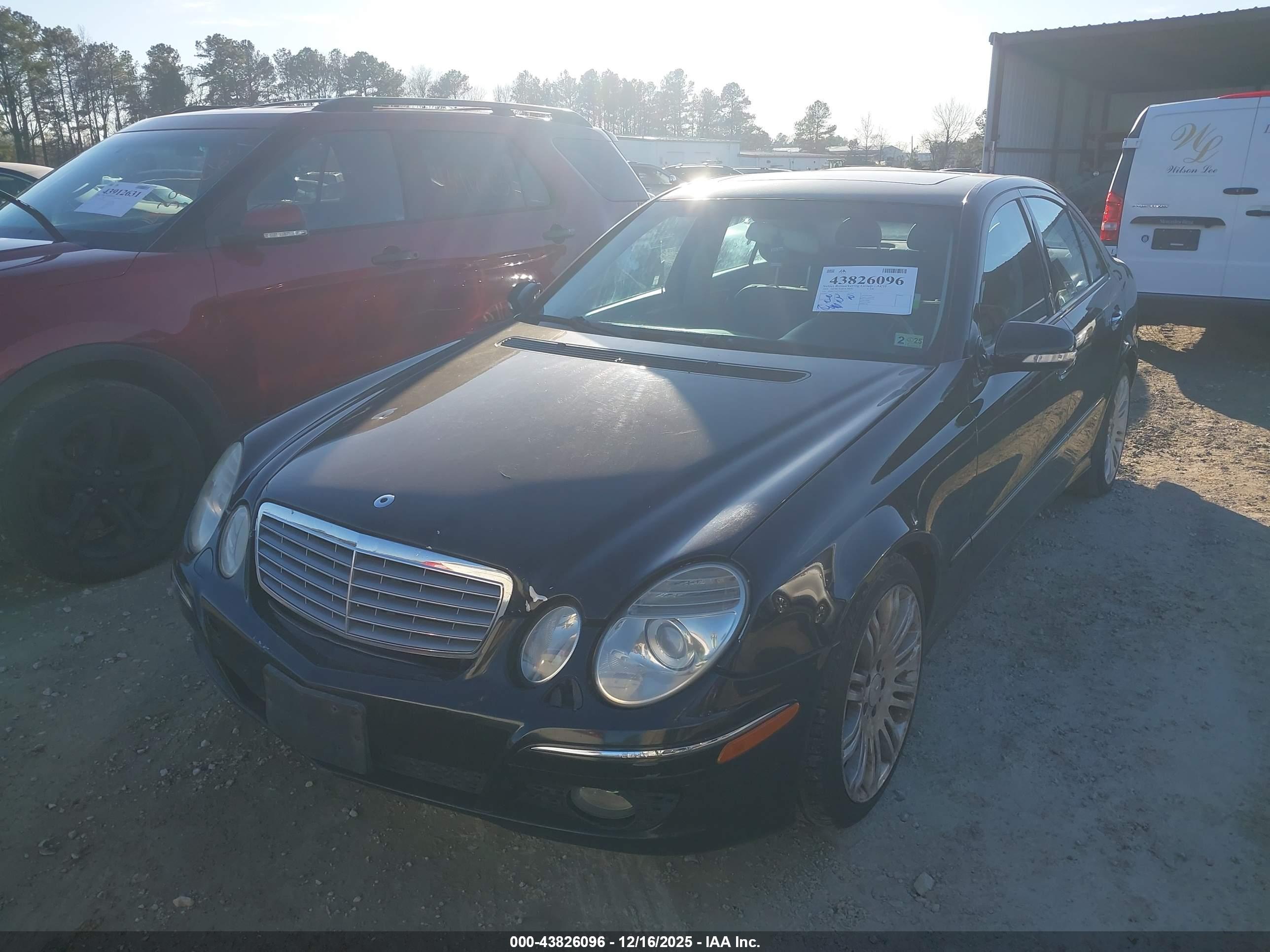 MERCEDES-BENZ E image 6