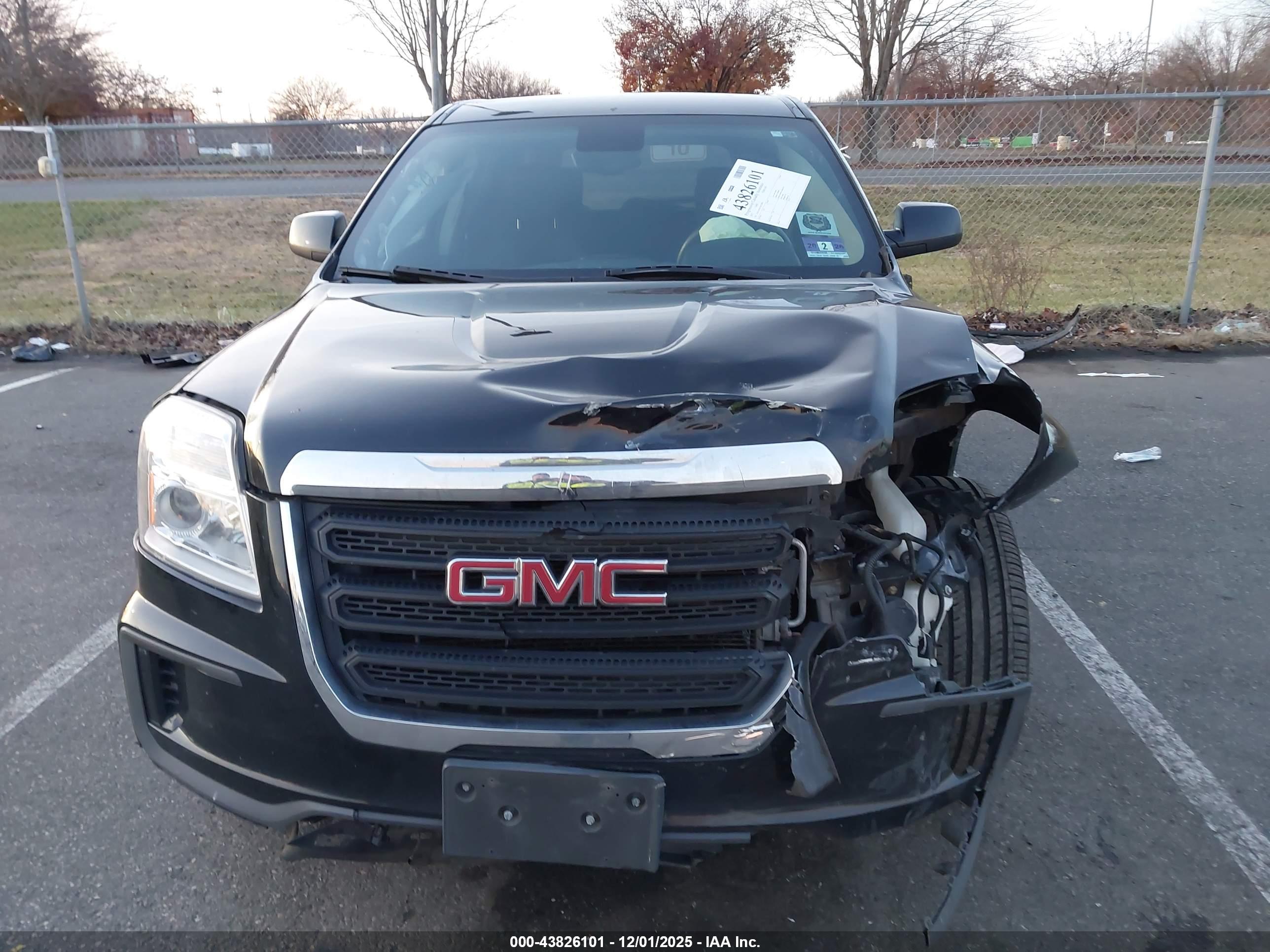GMC TERRAIN image 6