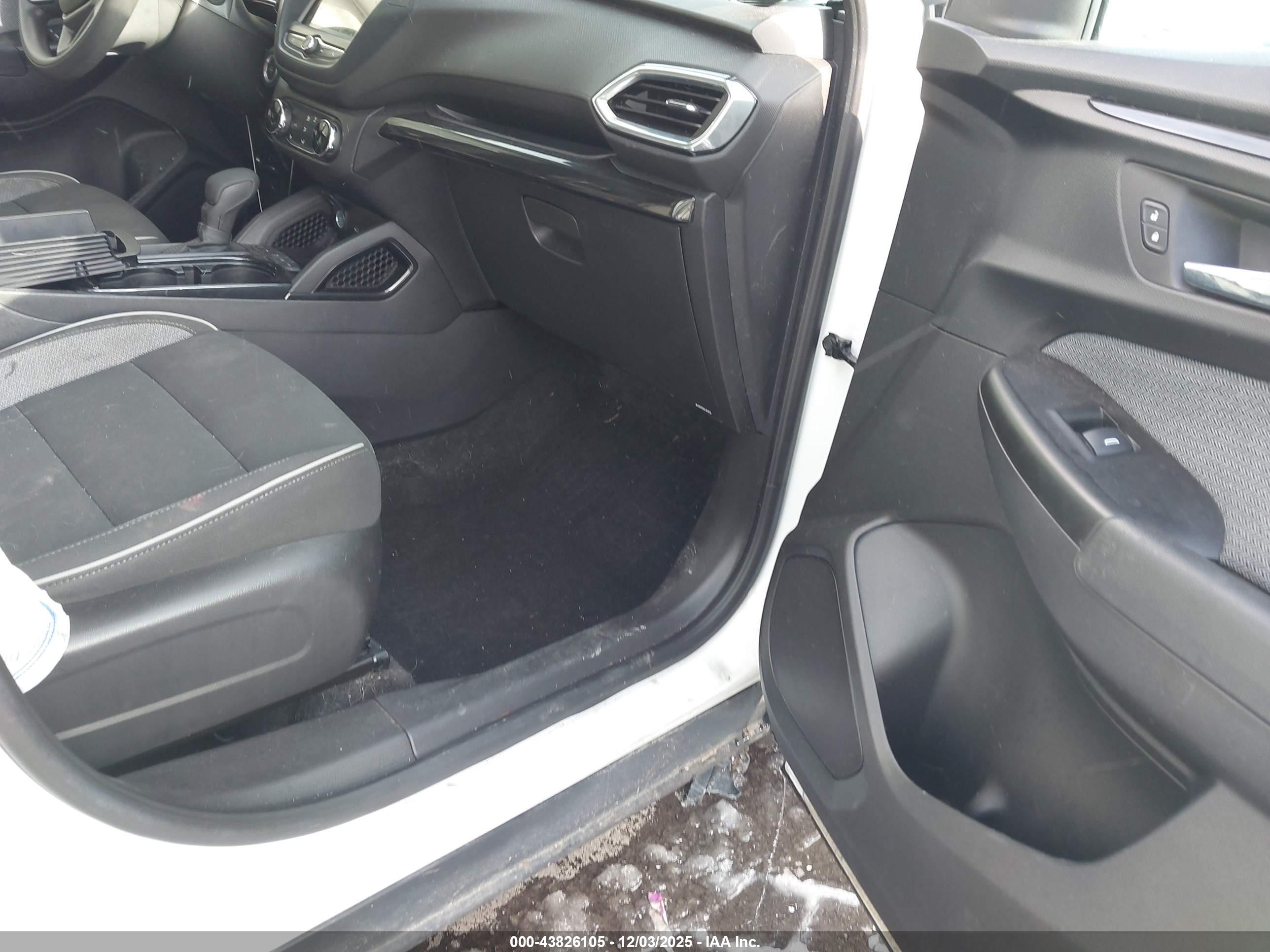 CHEVROLET TRAILBLAZER image 5