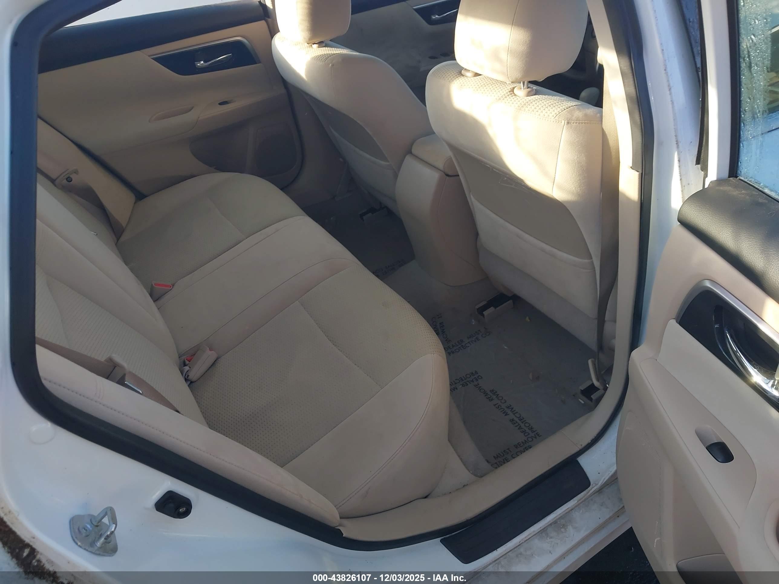 NISSAN ALTIMA image 8