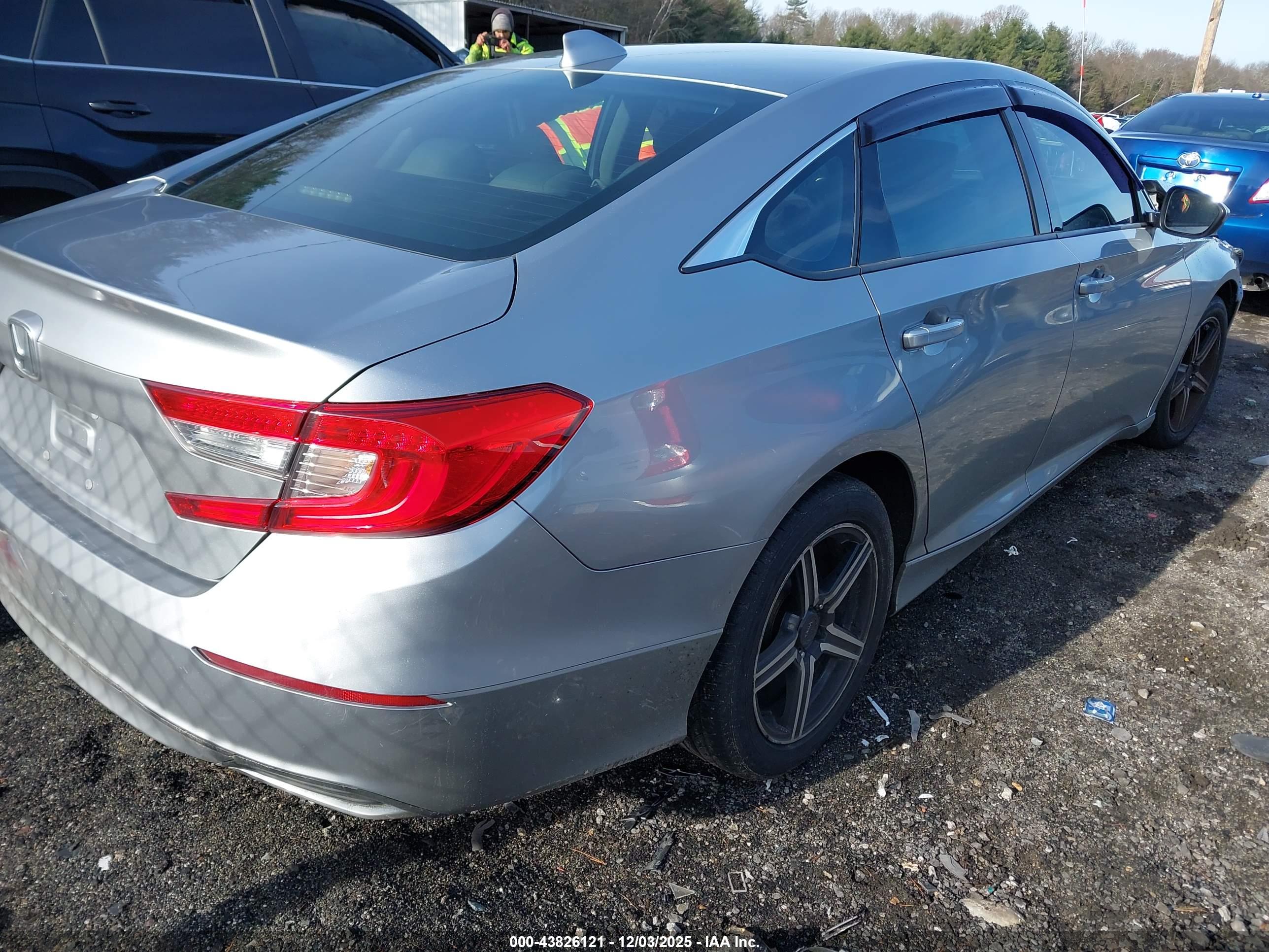HONDA ACCORD image 4