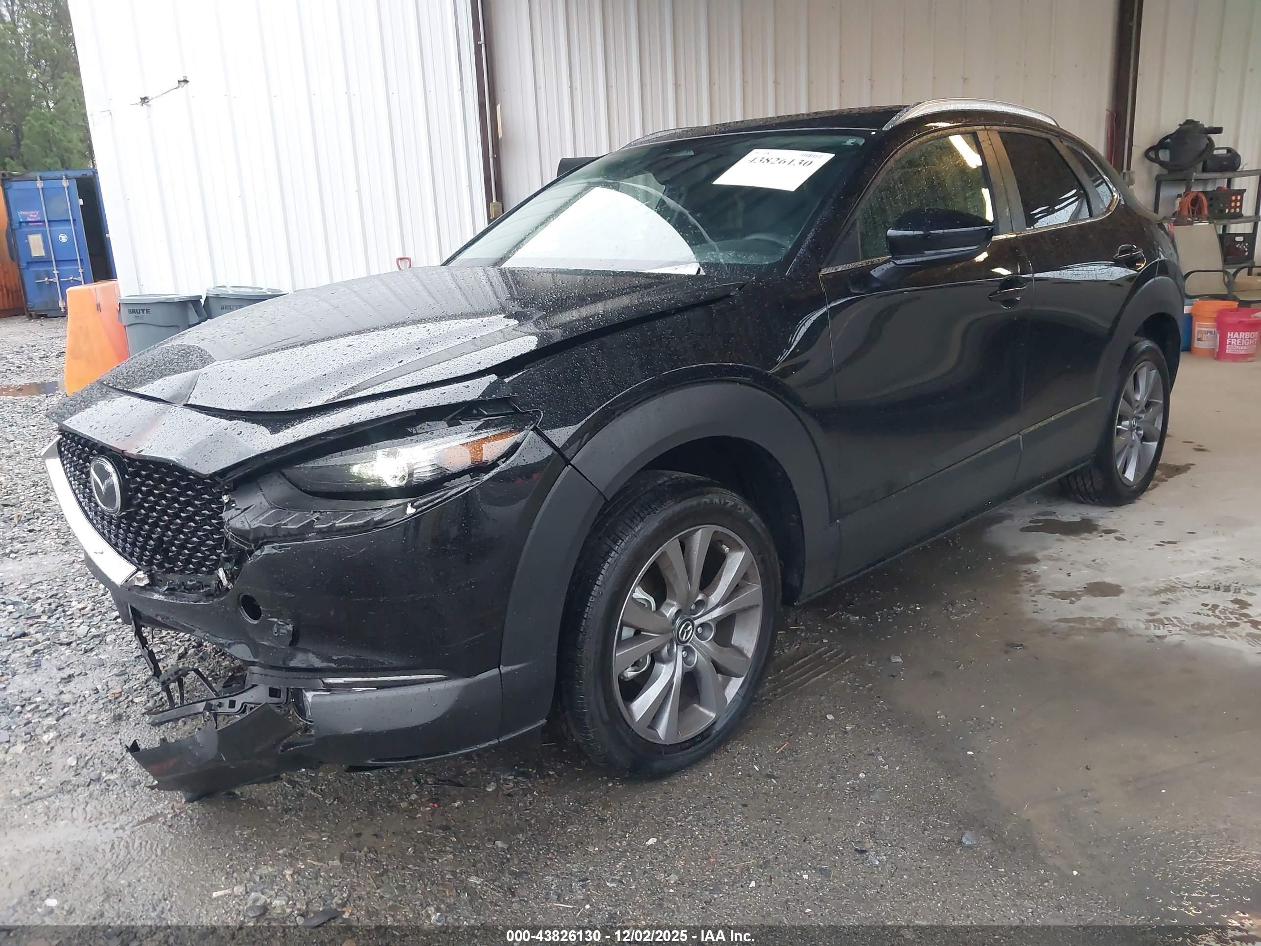 MAZDA CX-30 image 2