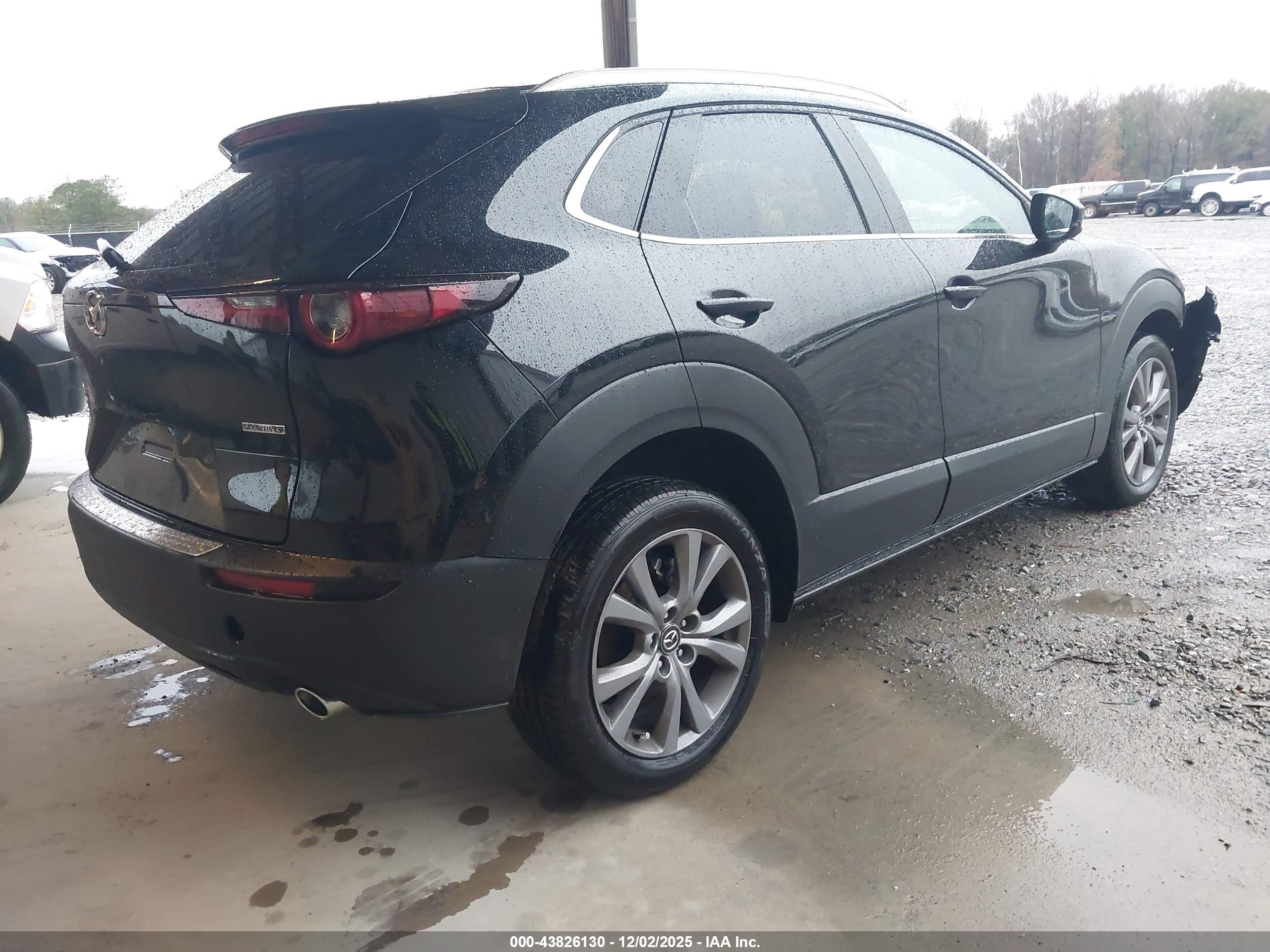 MAZDA CX-30 image 4