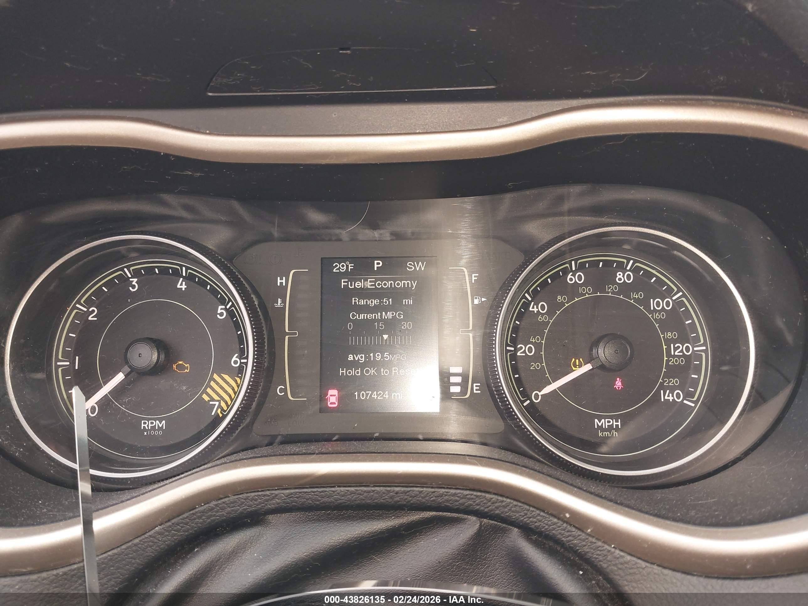 JEEP CHEROKEE image 7