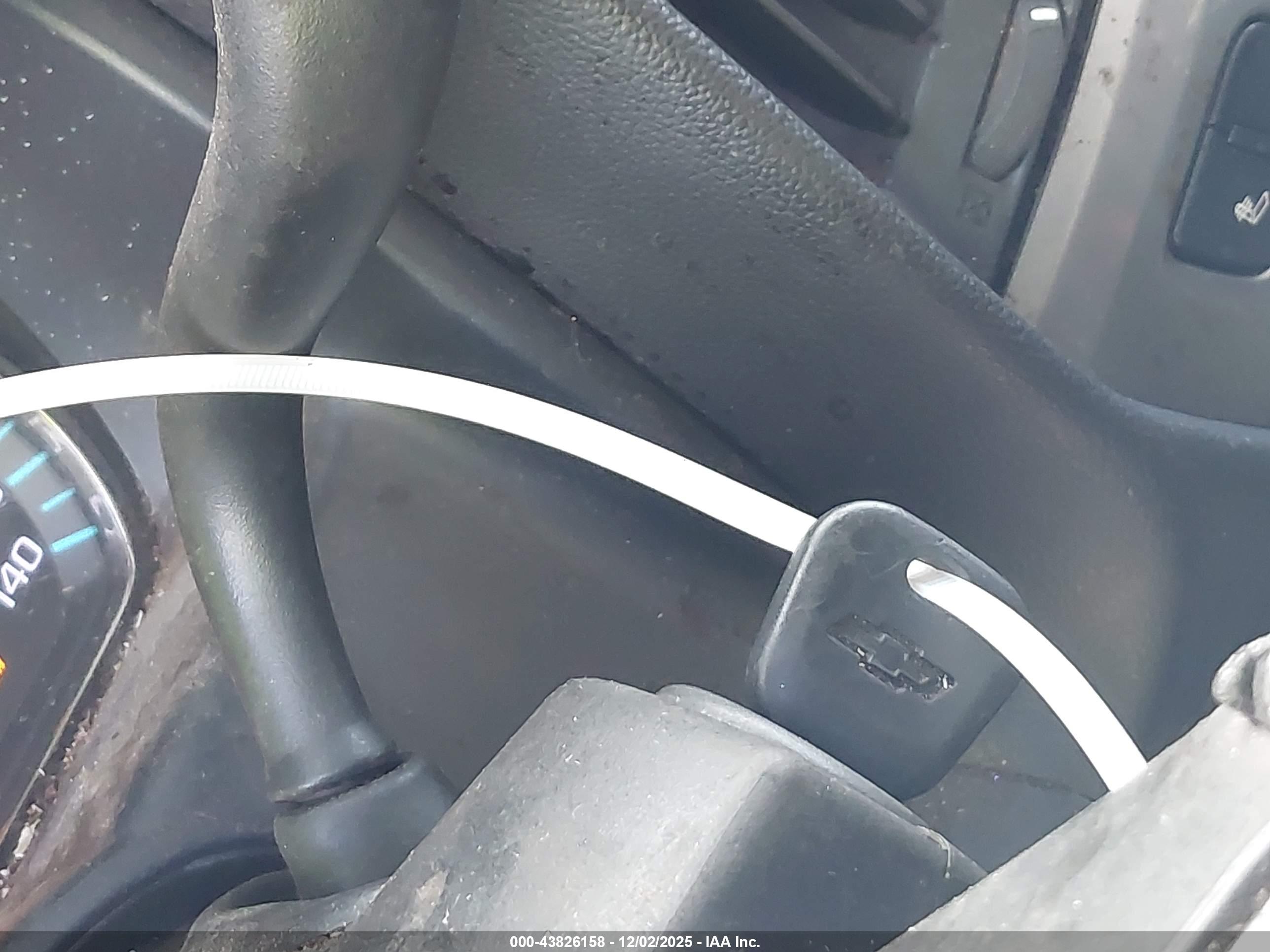 CHEVROLET SILVERADO image 11