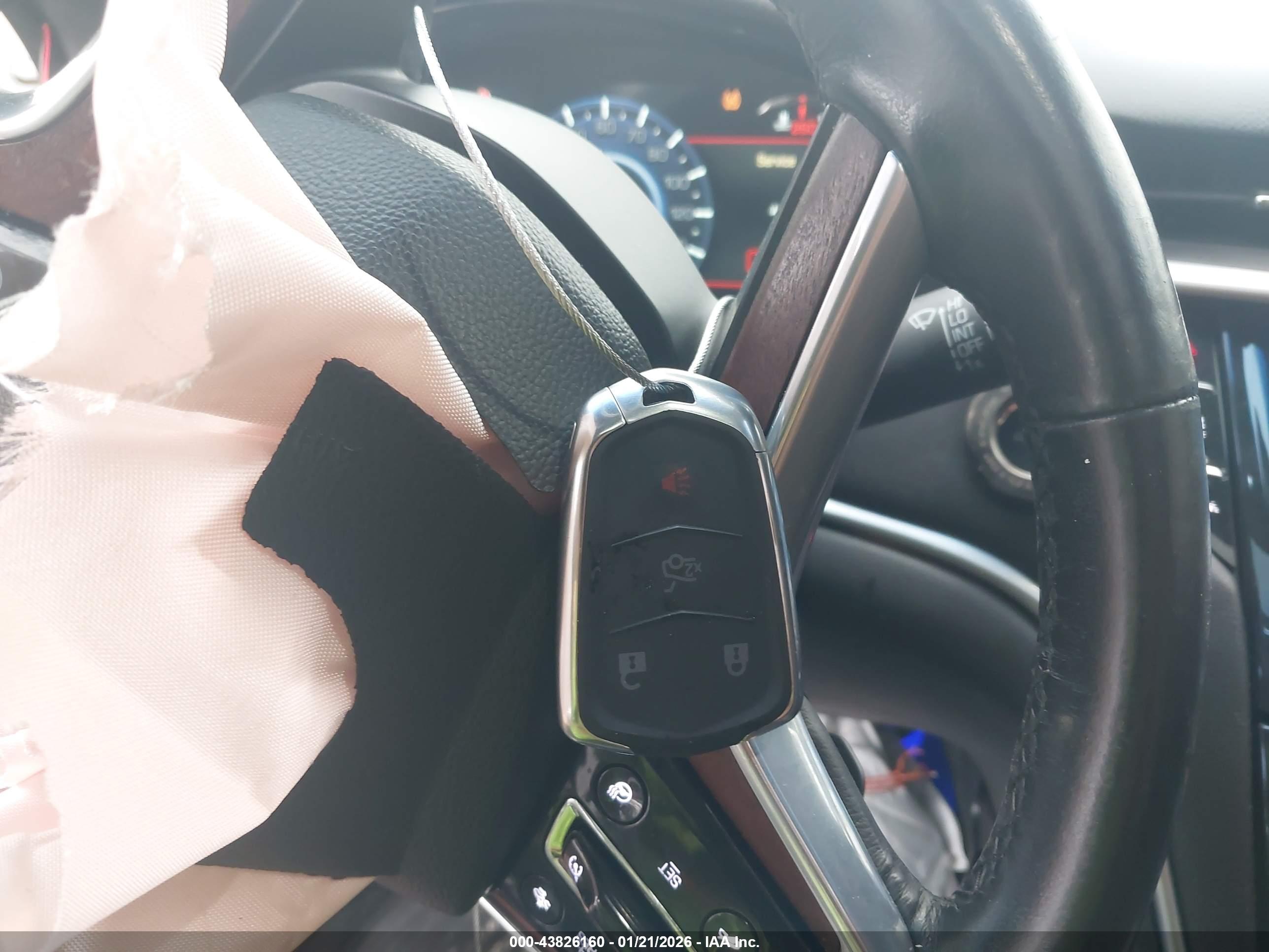 CADILLAC XTS image 11