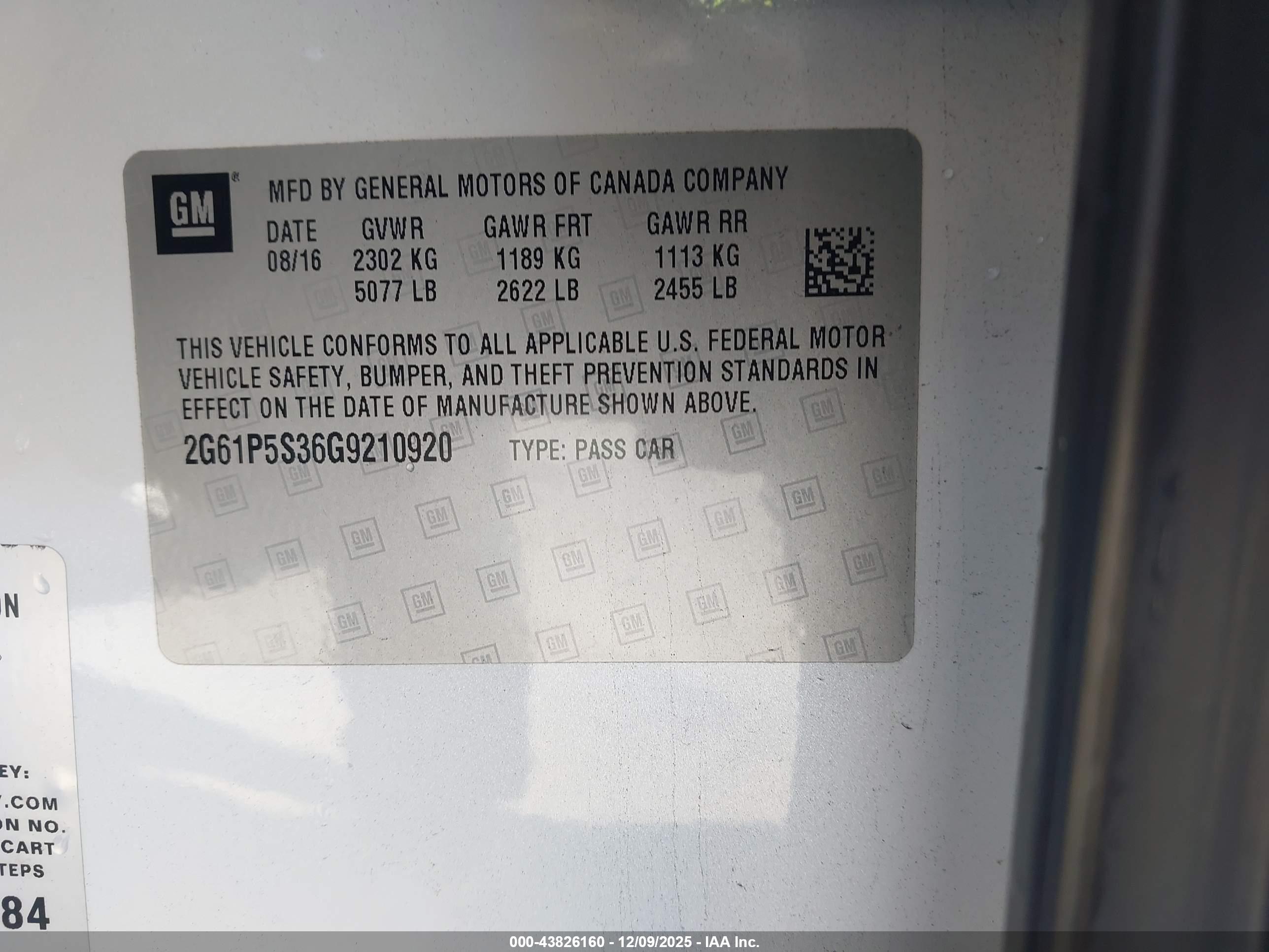 CADILLAC XTS image 9