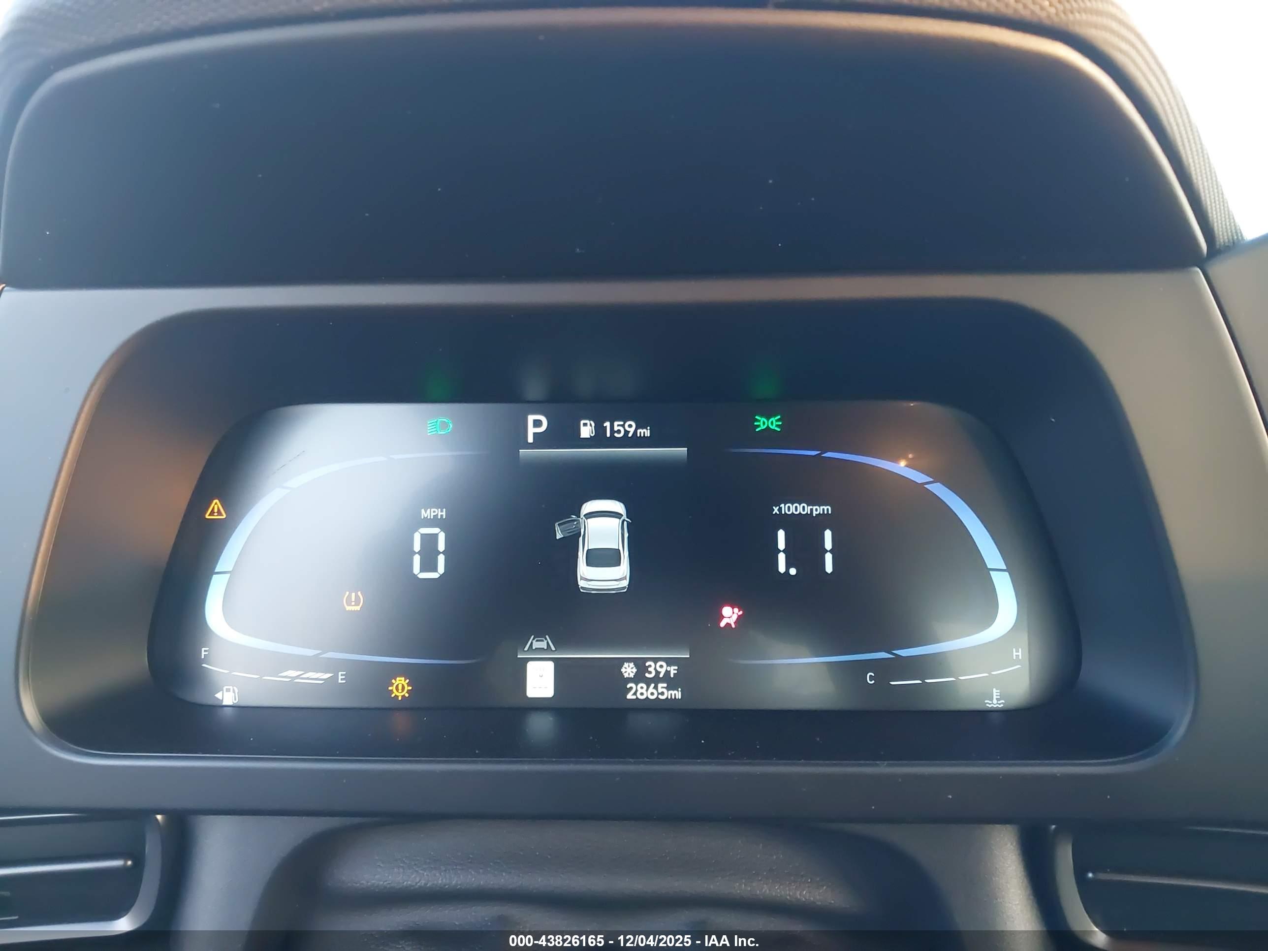 HYUNDAI ELANTRA image 7