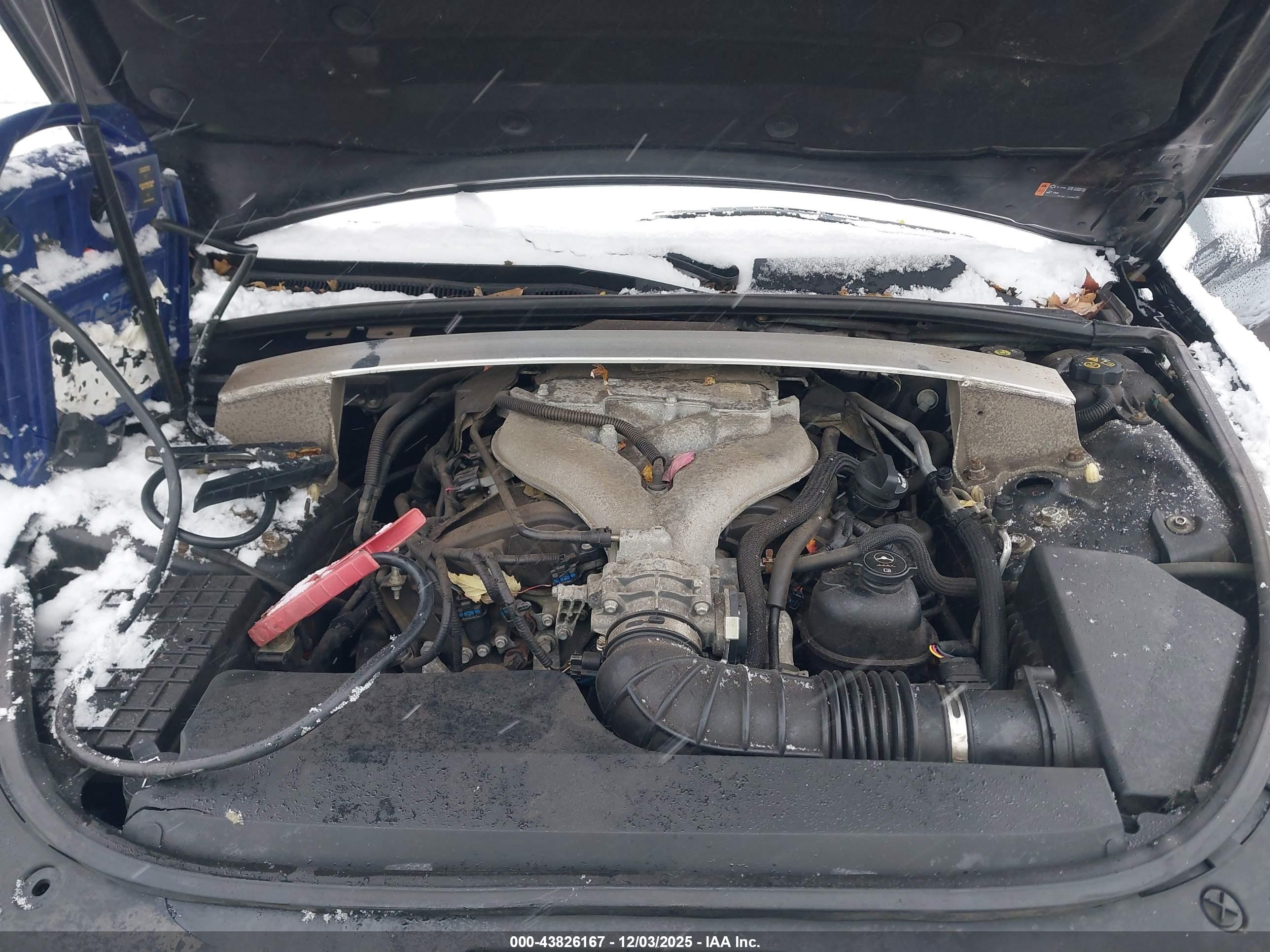 CADILLAC CTS image 10