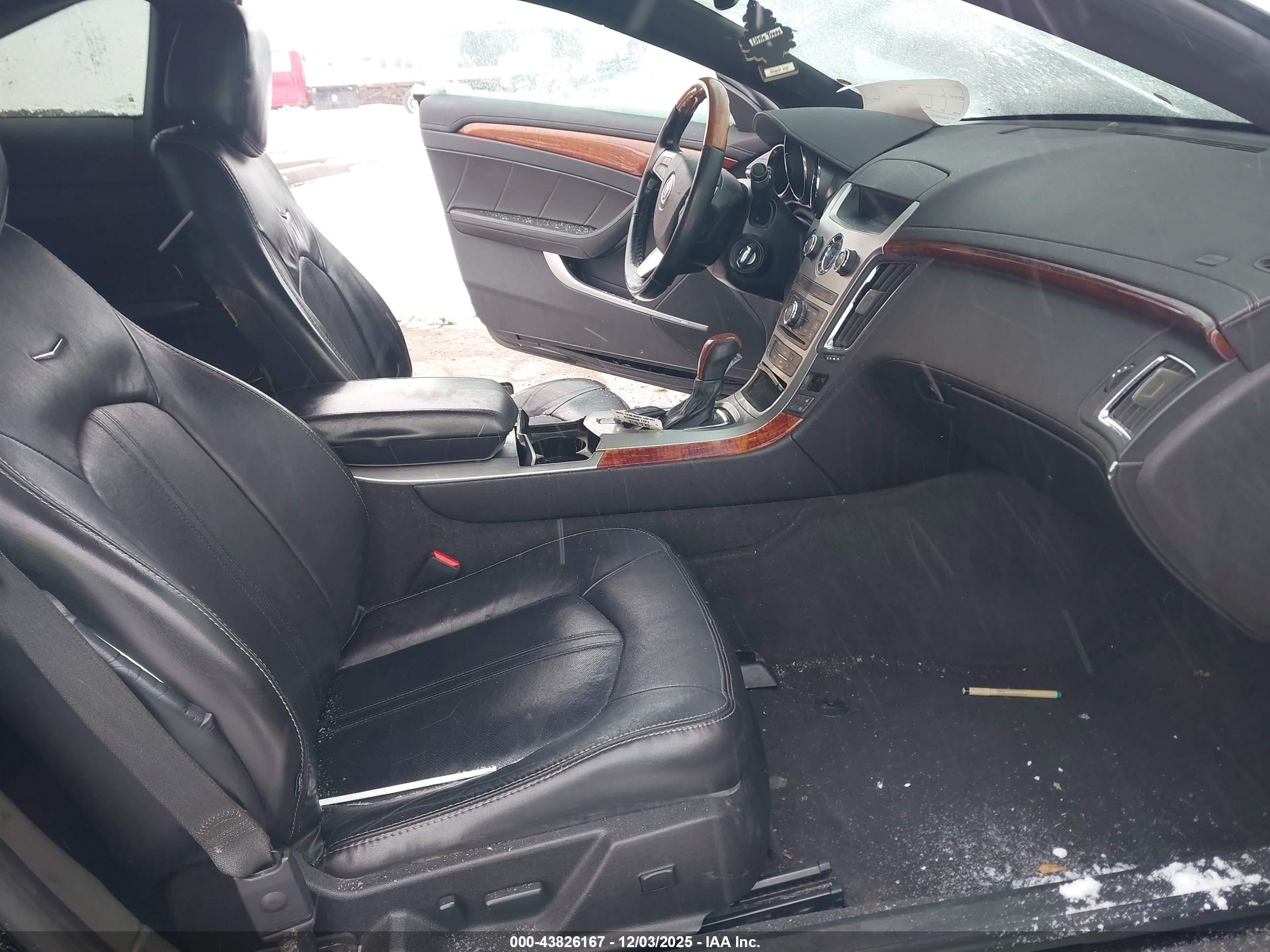 CADILLAC CTS image 5