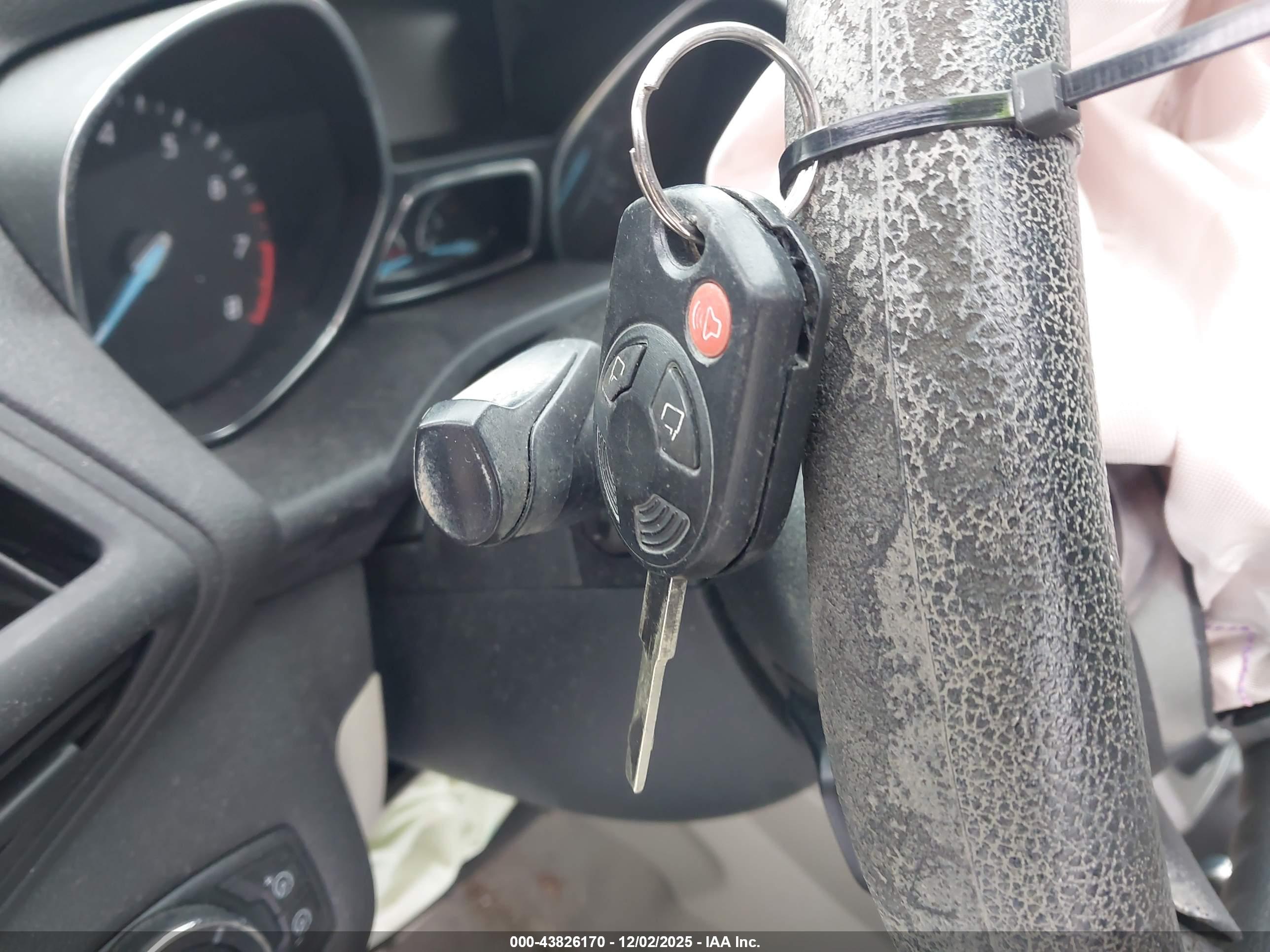 FORD ESCAPE image 11
