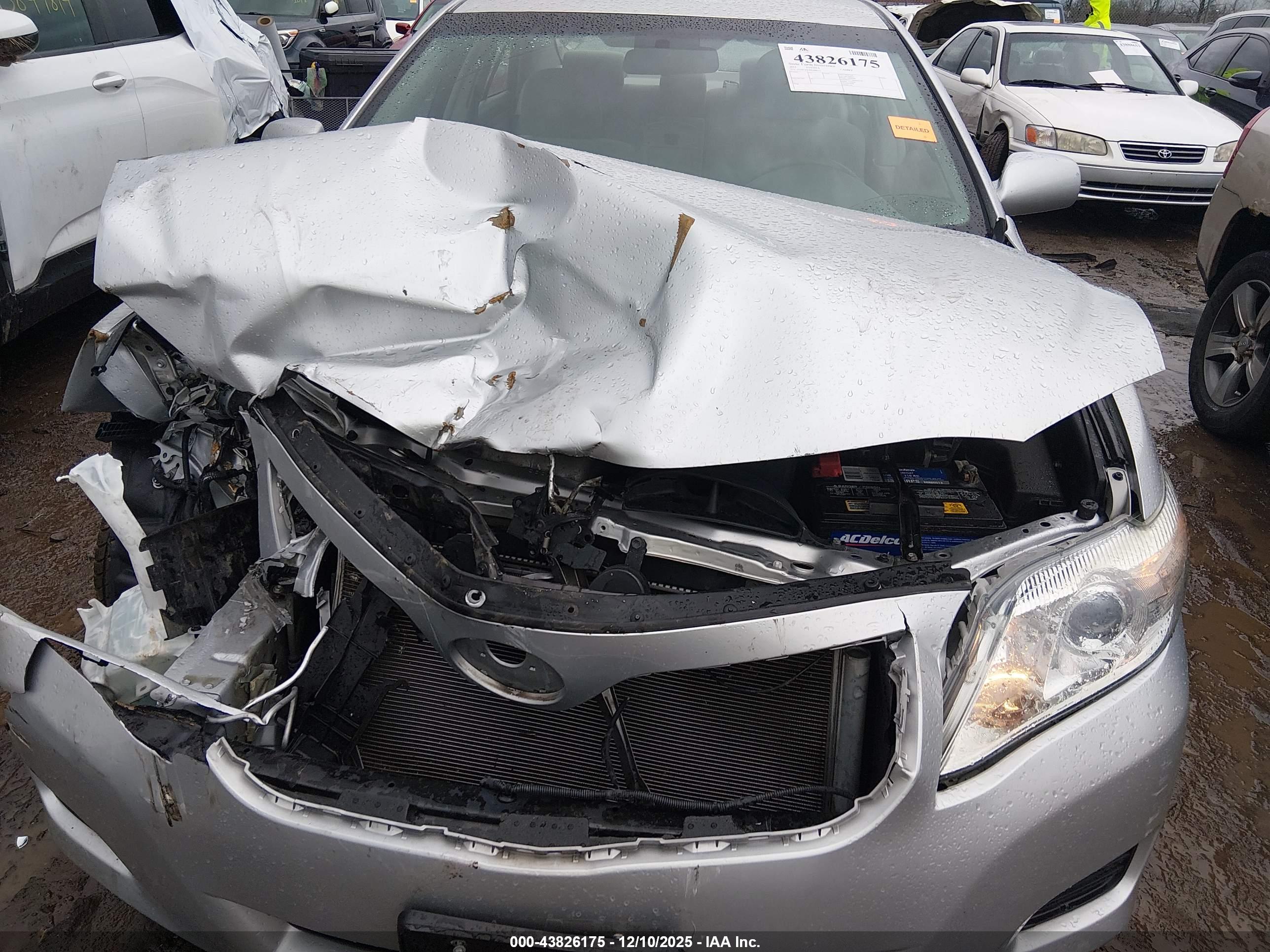 TOYOTA CAMRY image 6