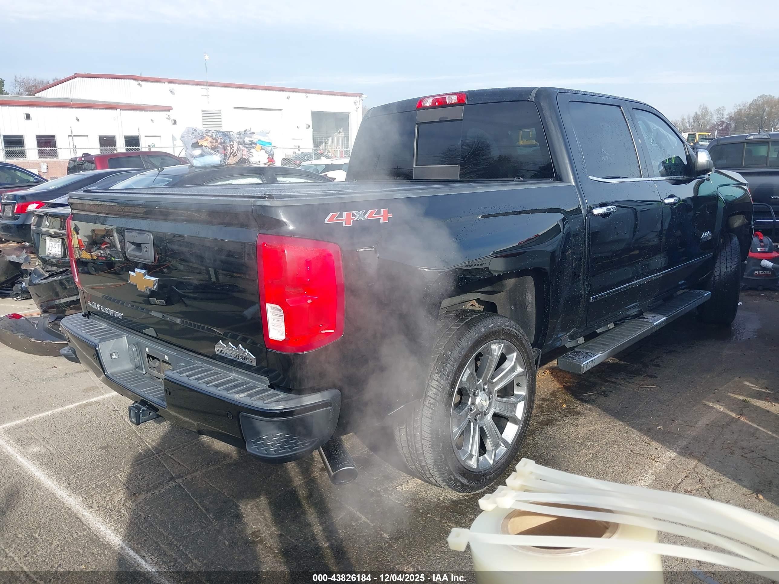 CHEVROLET SILVERADO image 4