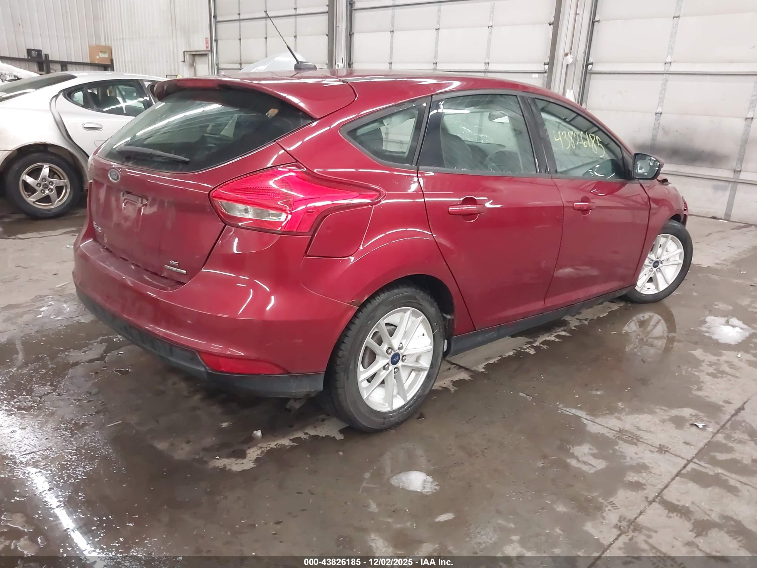 FORD FOCUS image 4