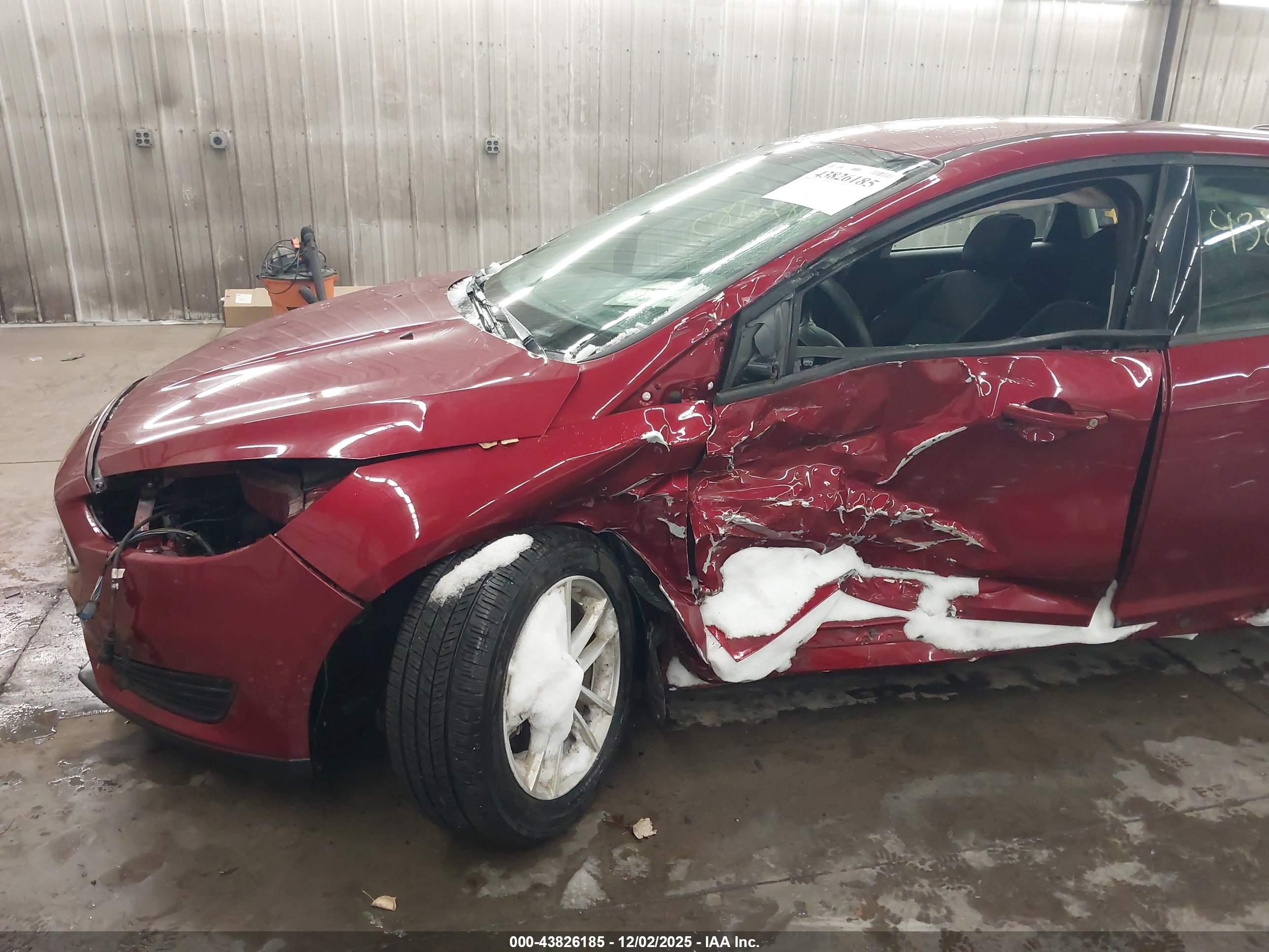 FORD FOCUS image 6
