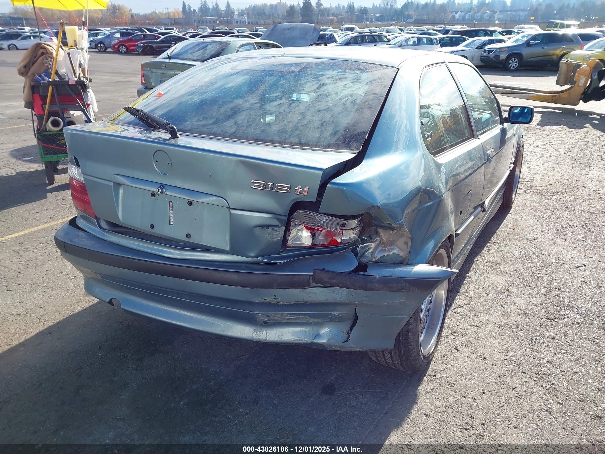 BMW 318TI image 6