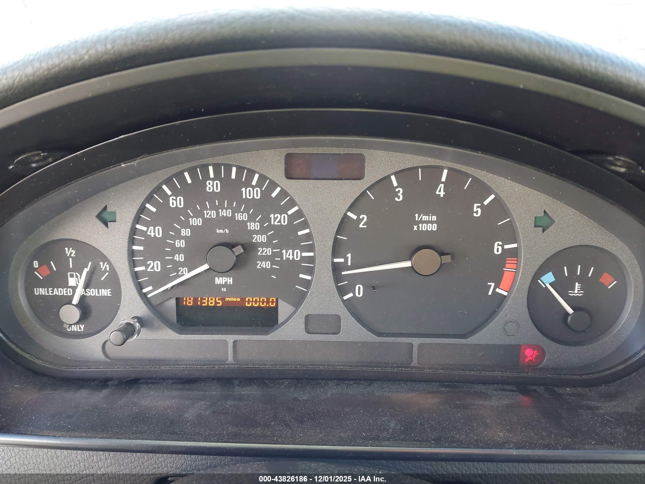 BMW 318TI image 7
