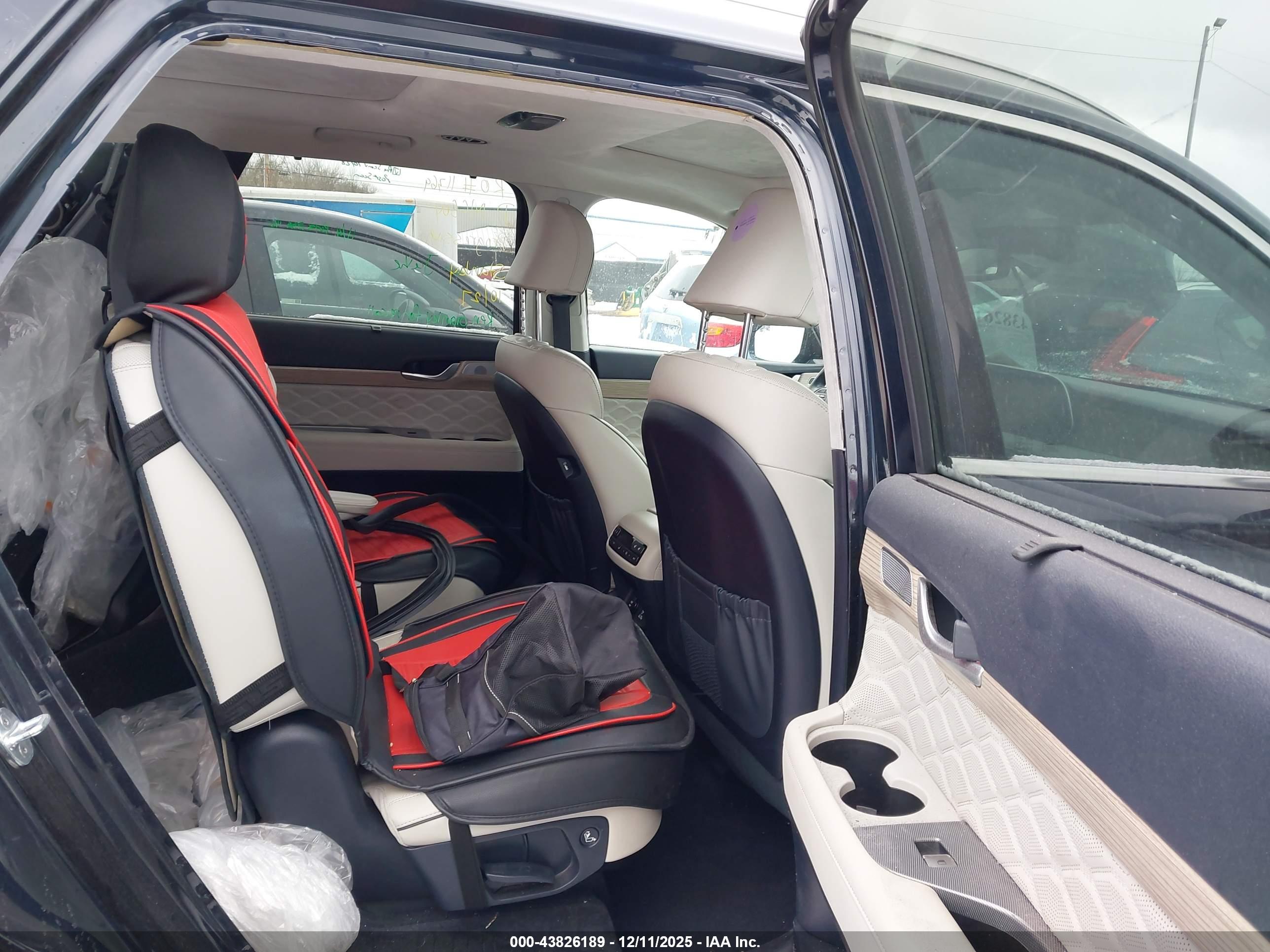 HYUNDAI PALISADE image 8