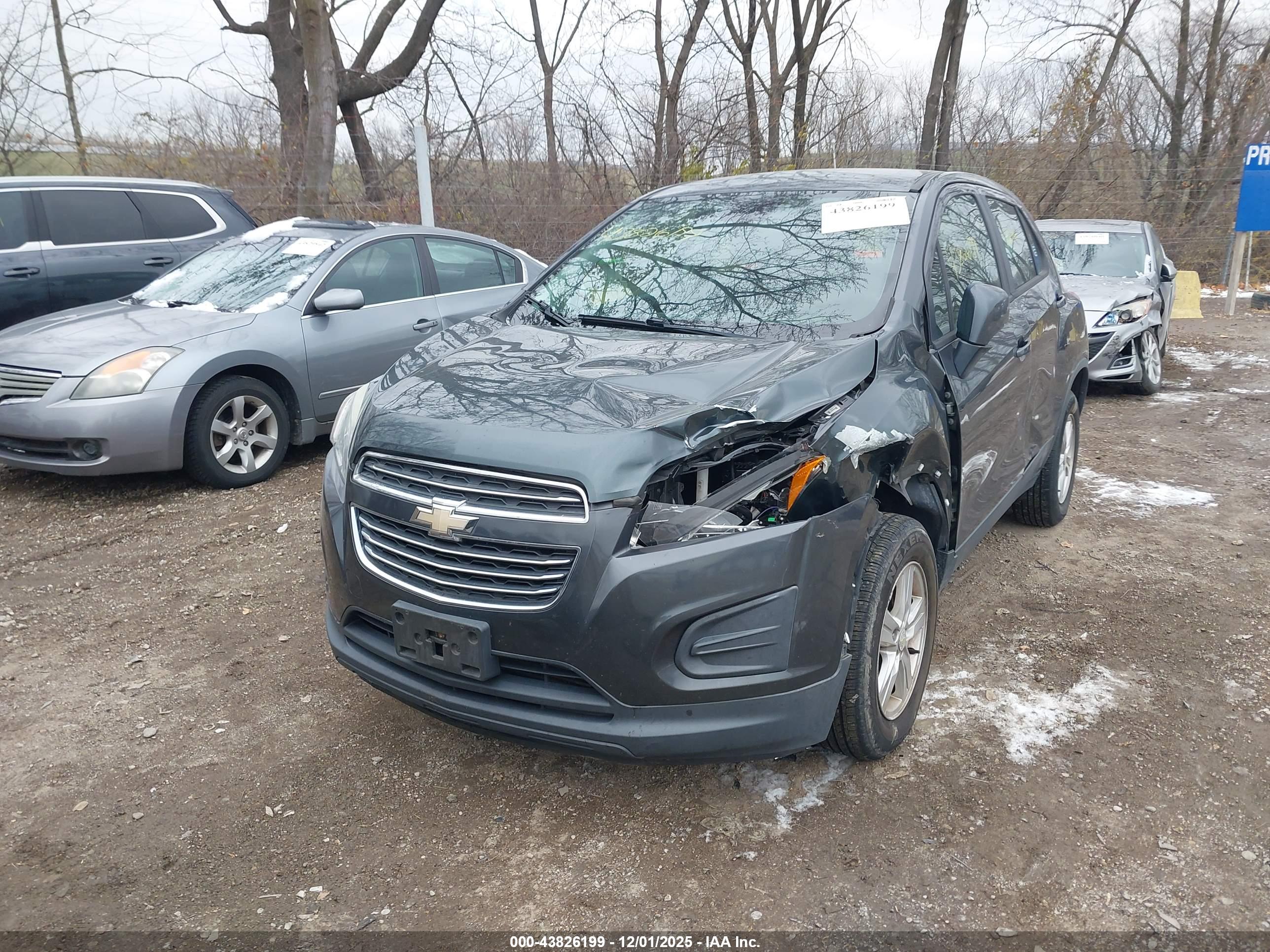 CHEVROLET TRAX image 2