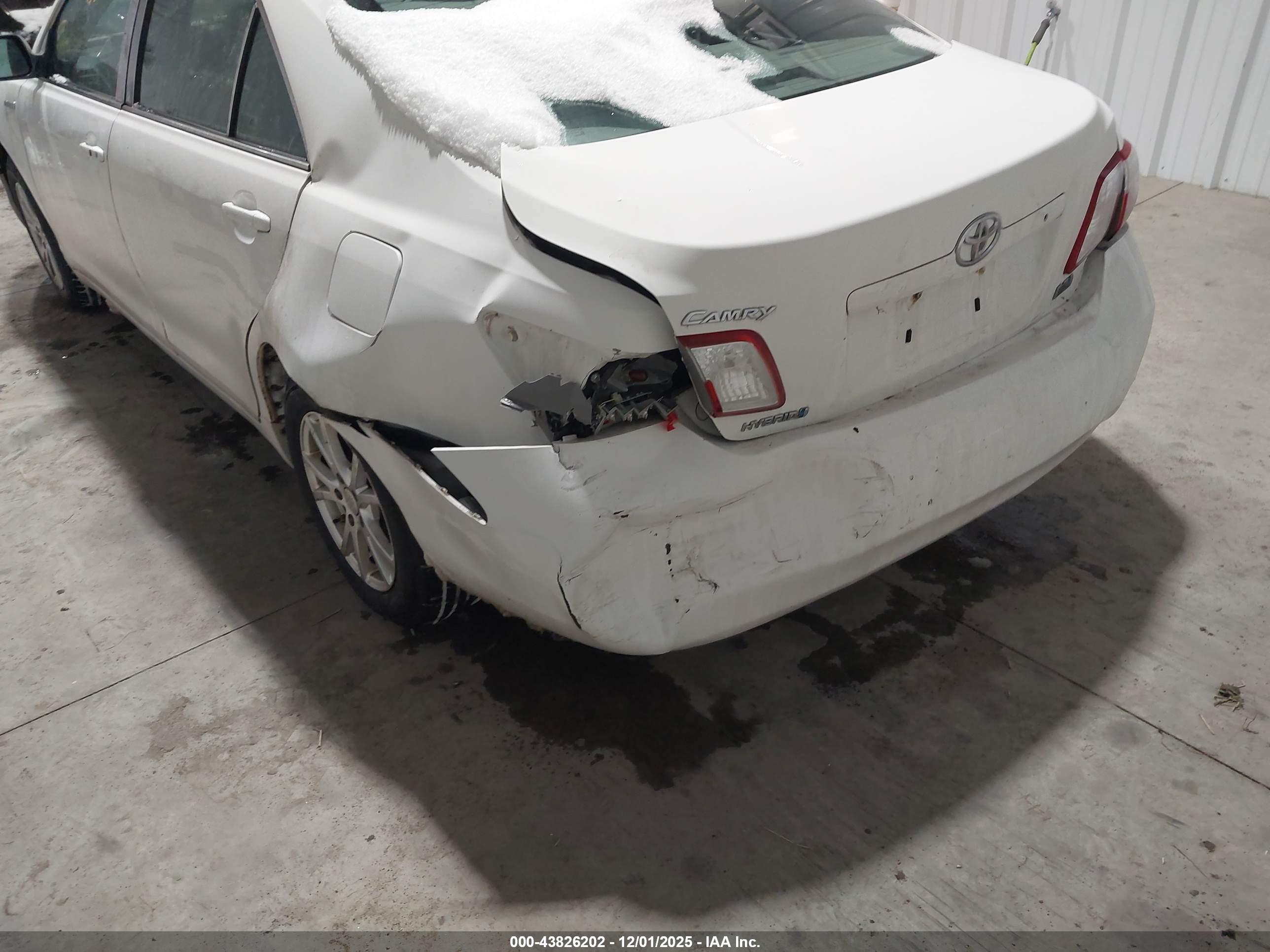 TOYOTA CAMRY image 6